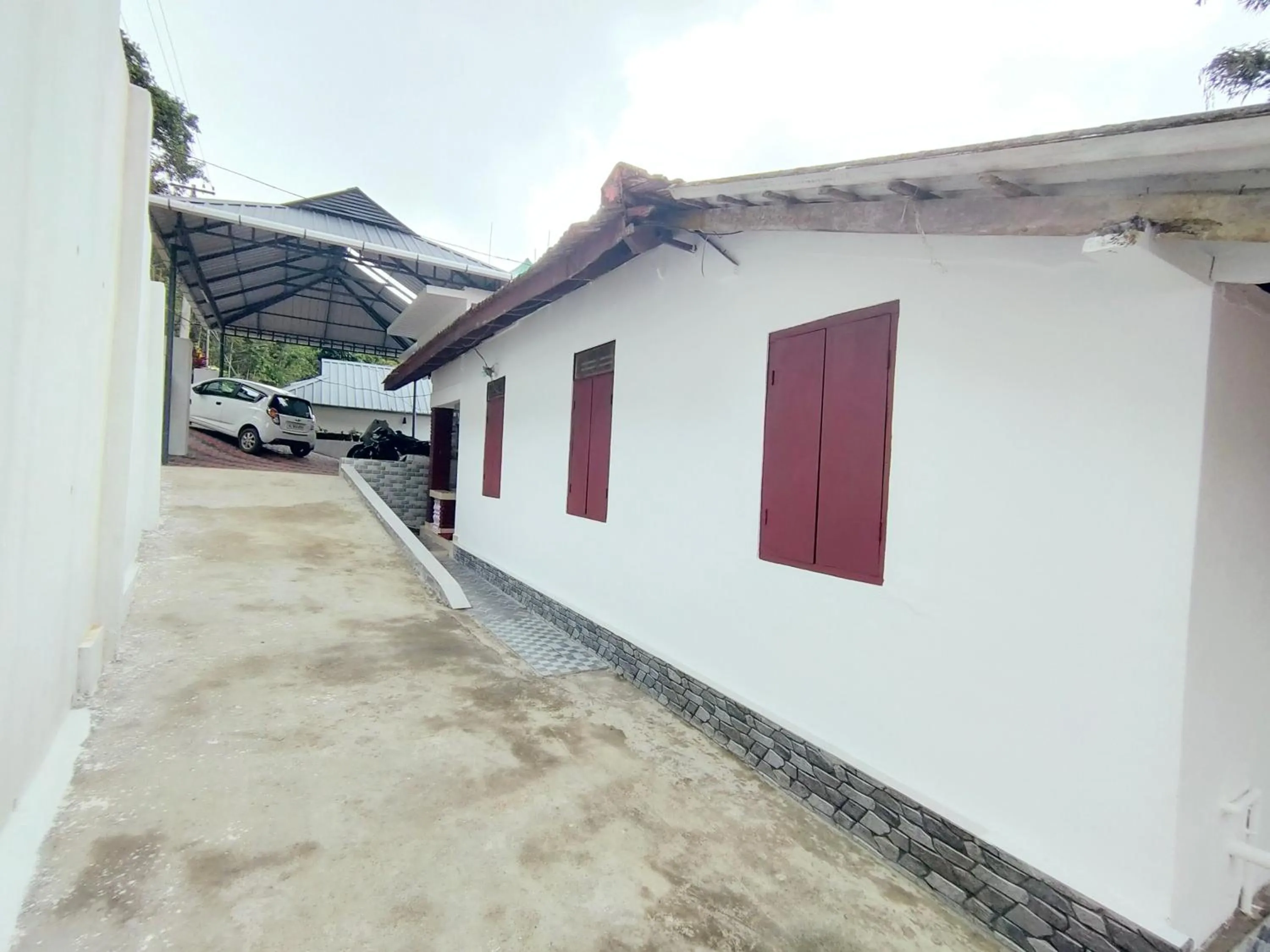 Parking in Olivia Homestay Idukki