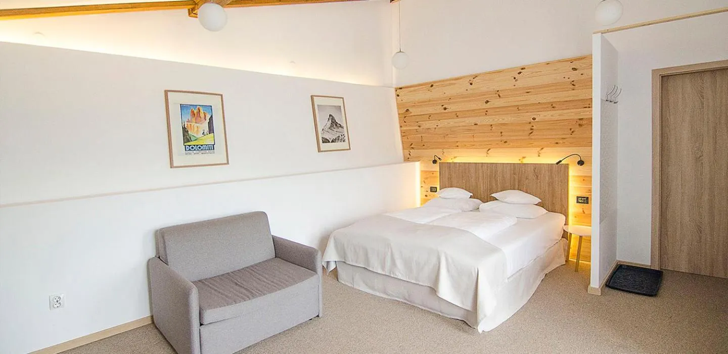 Bed in Pensiune & Restaurant Victoria