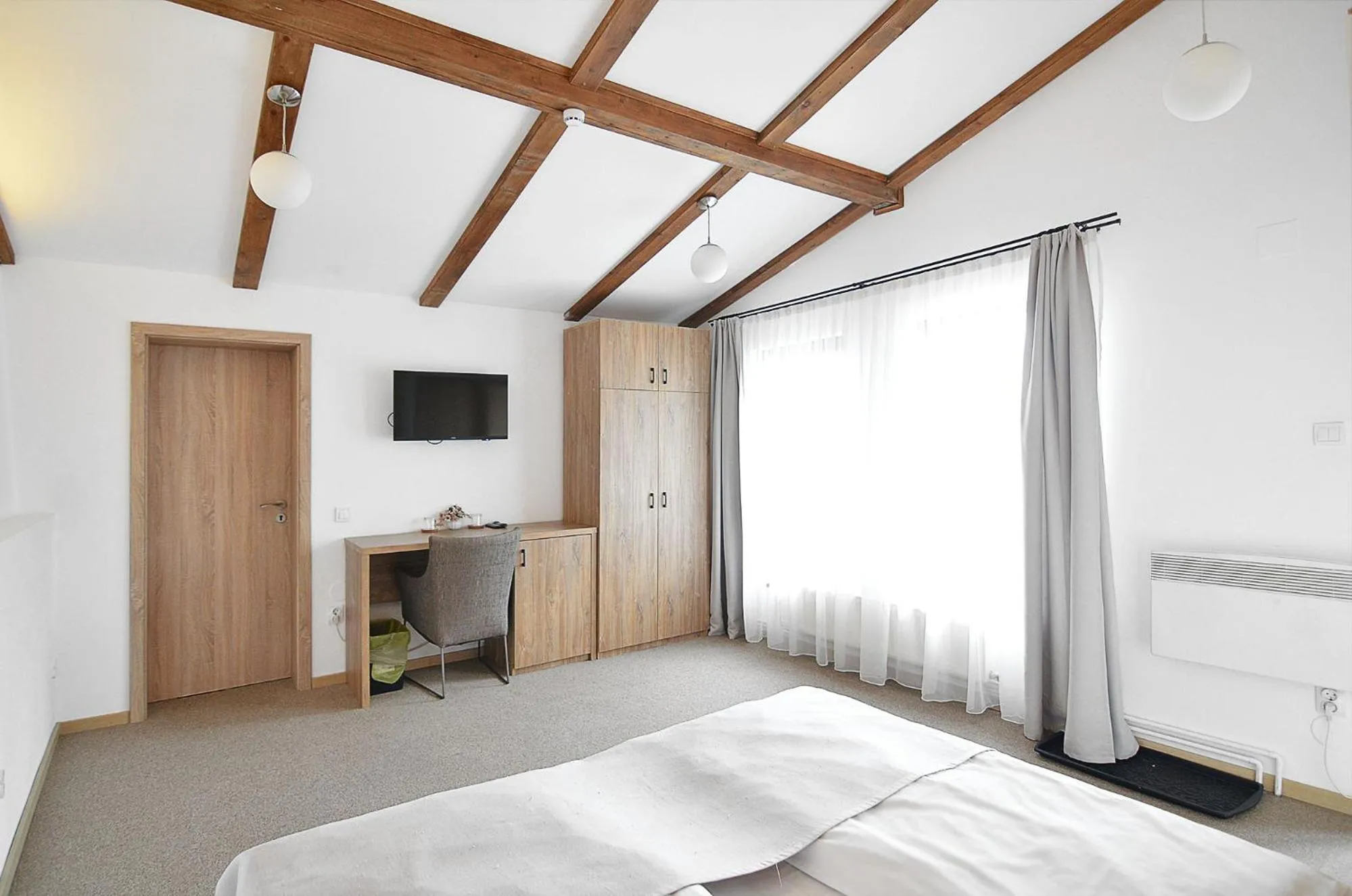 Bed in Pensiune & Restaurant Victoria