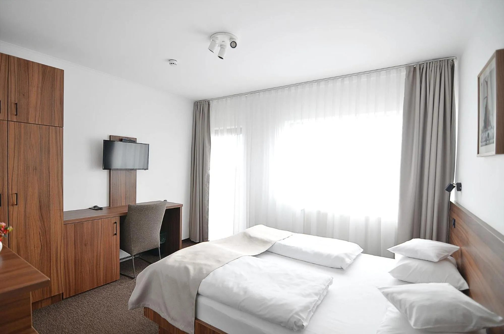 Bed in Pensiune & Restaurant Victoria