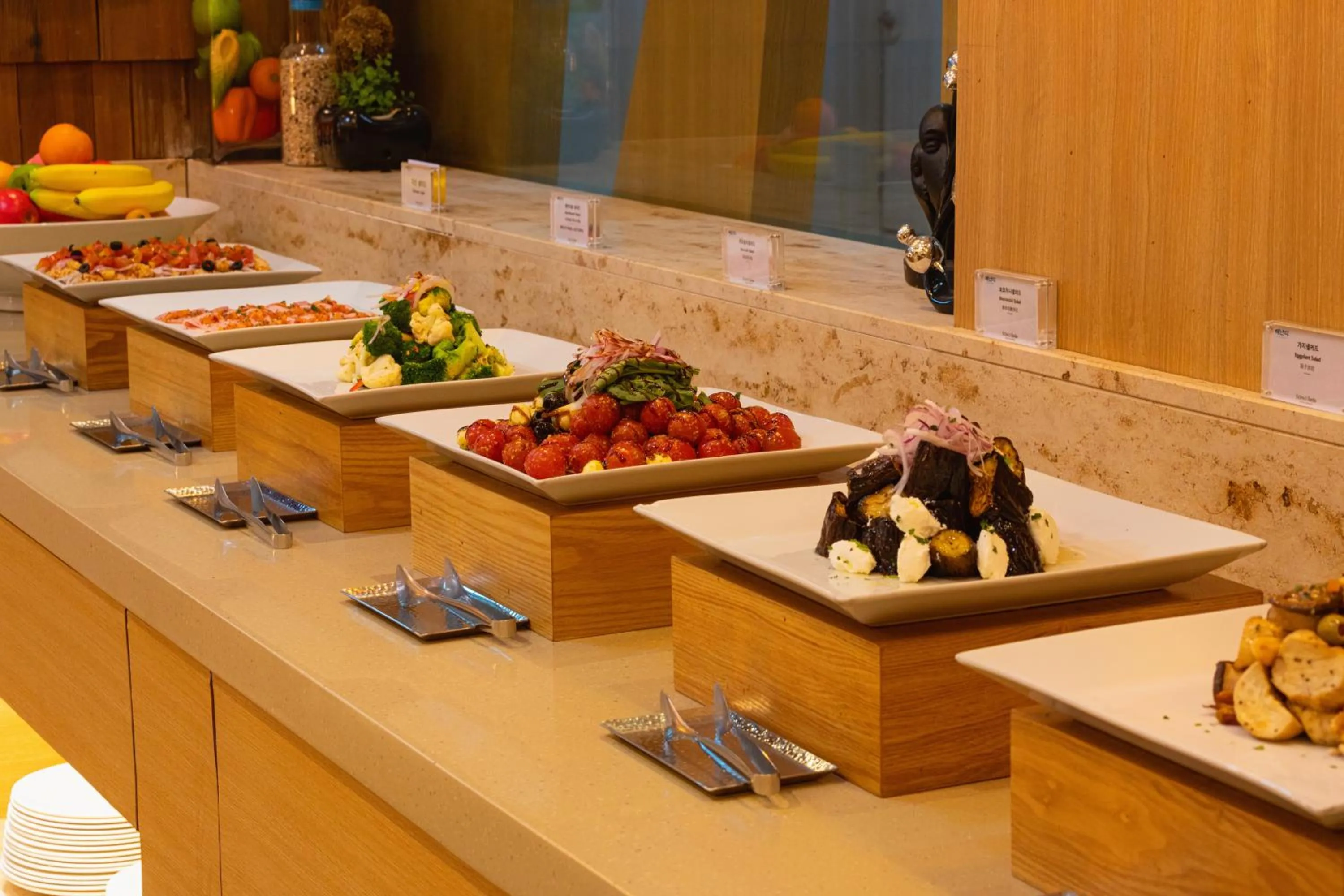 Buffet breakfast in Sono Belle Jeju