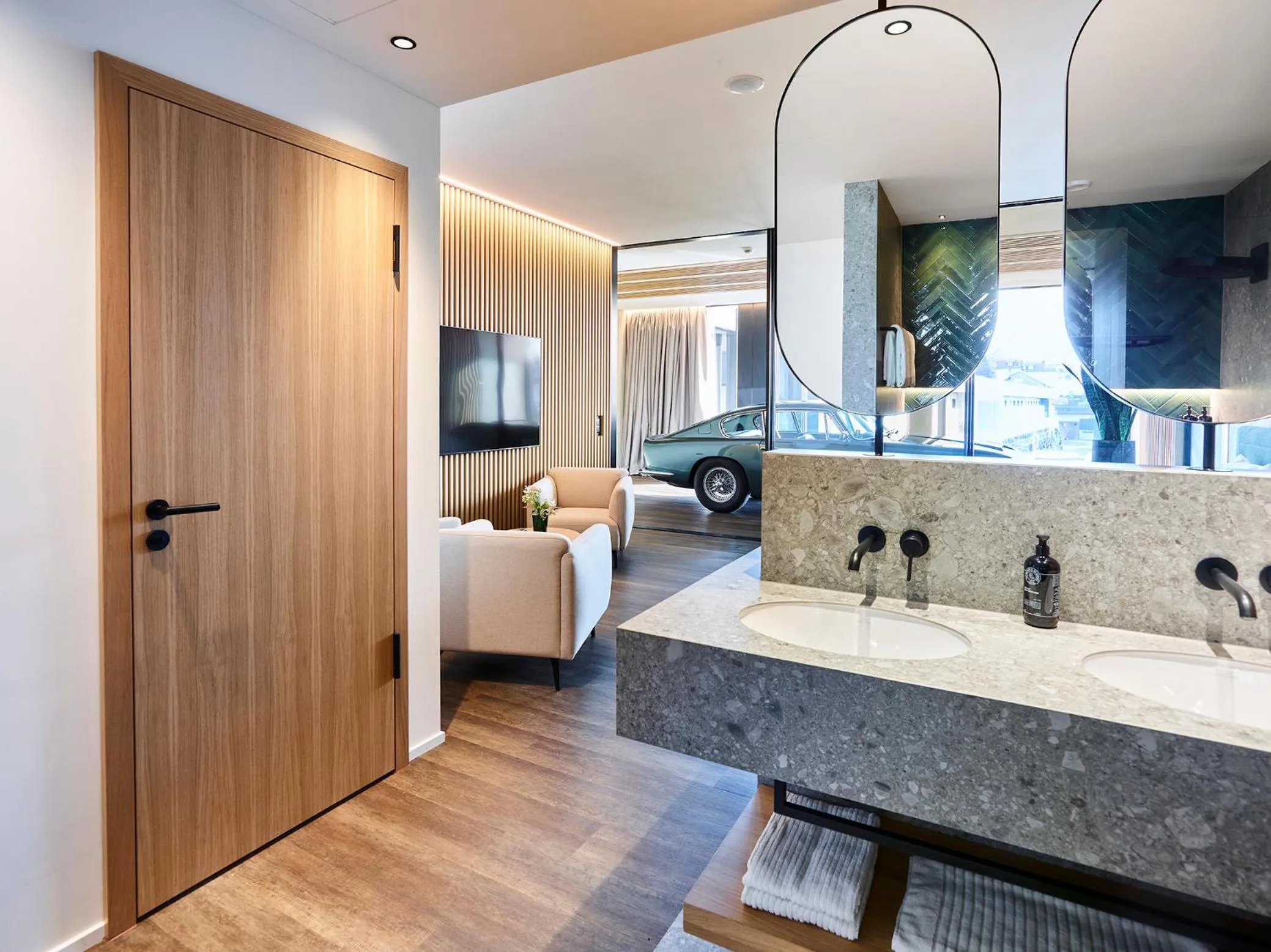 Bathroom, Bed in Hotel von Rotz