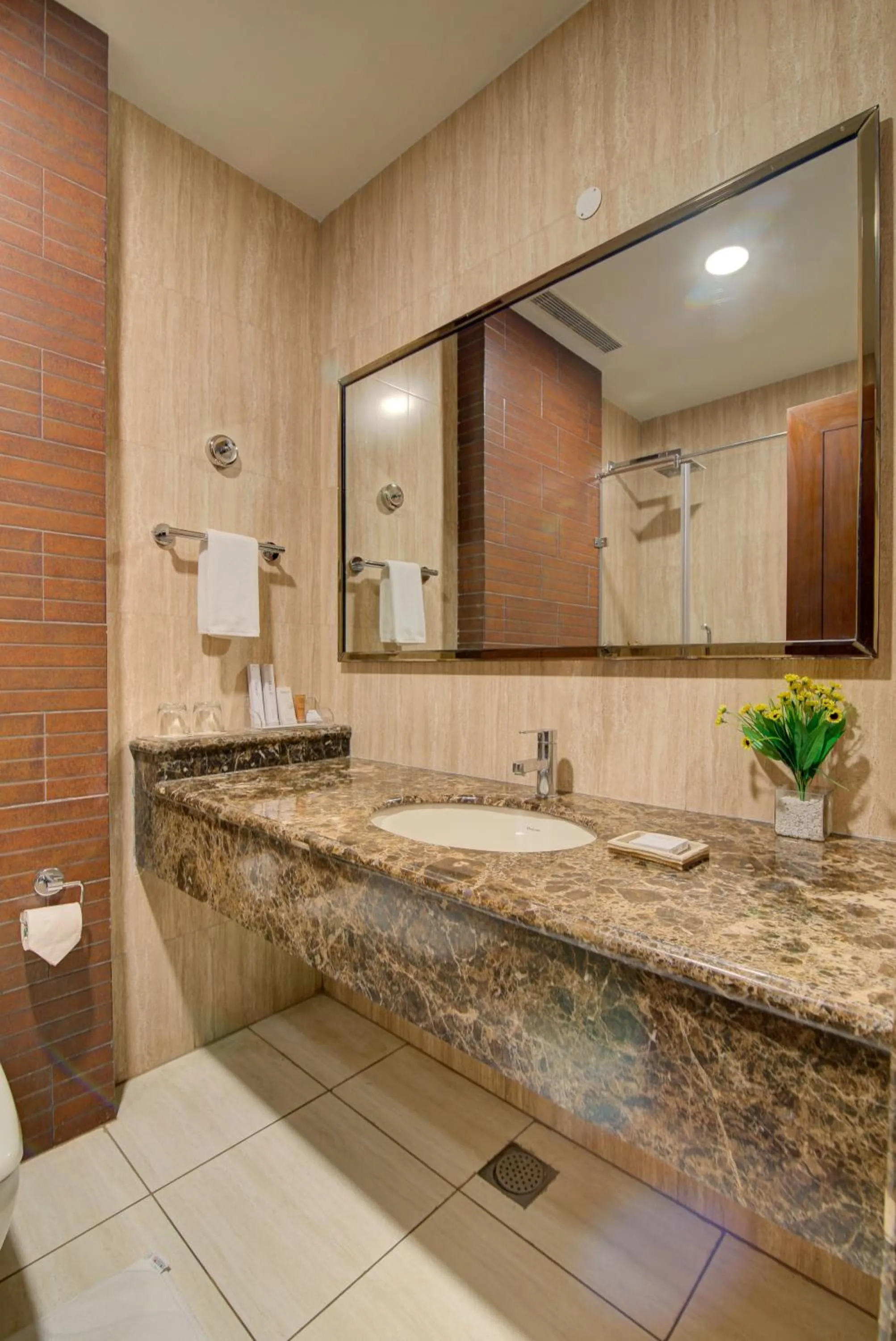 Bathroom in Hotel Home In By Amrik Sukhdev