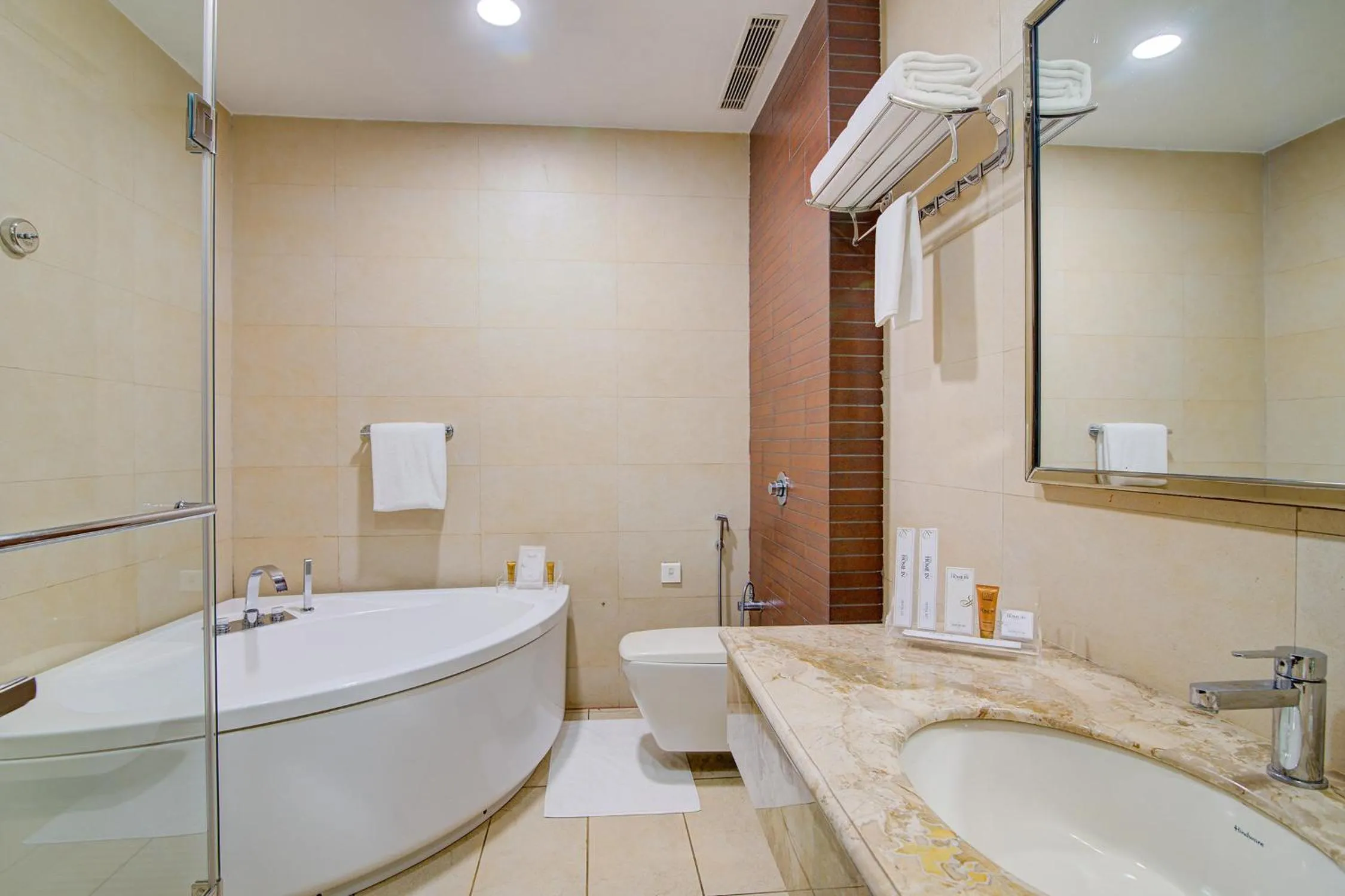 Bathroom in Hotel Home In By Amrik Sukhdev