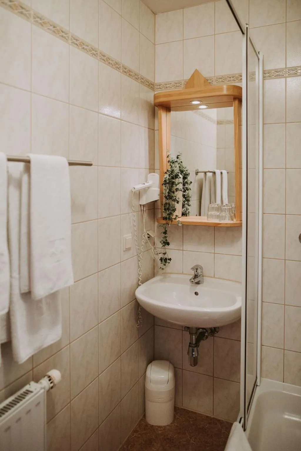 Bathroom in Restaurant Gästehaus Feldkirchen