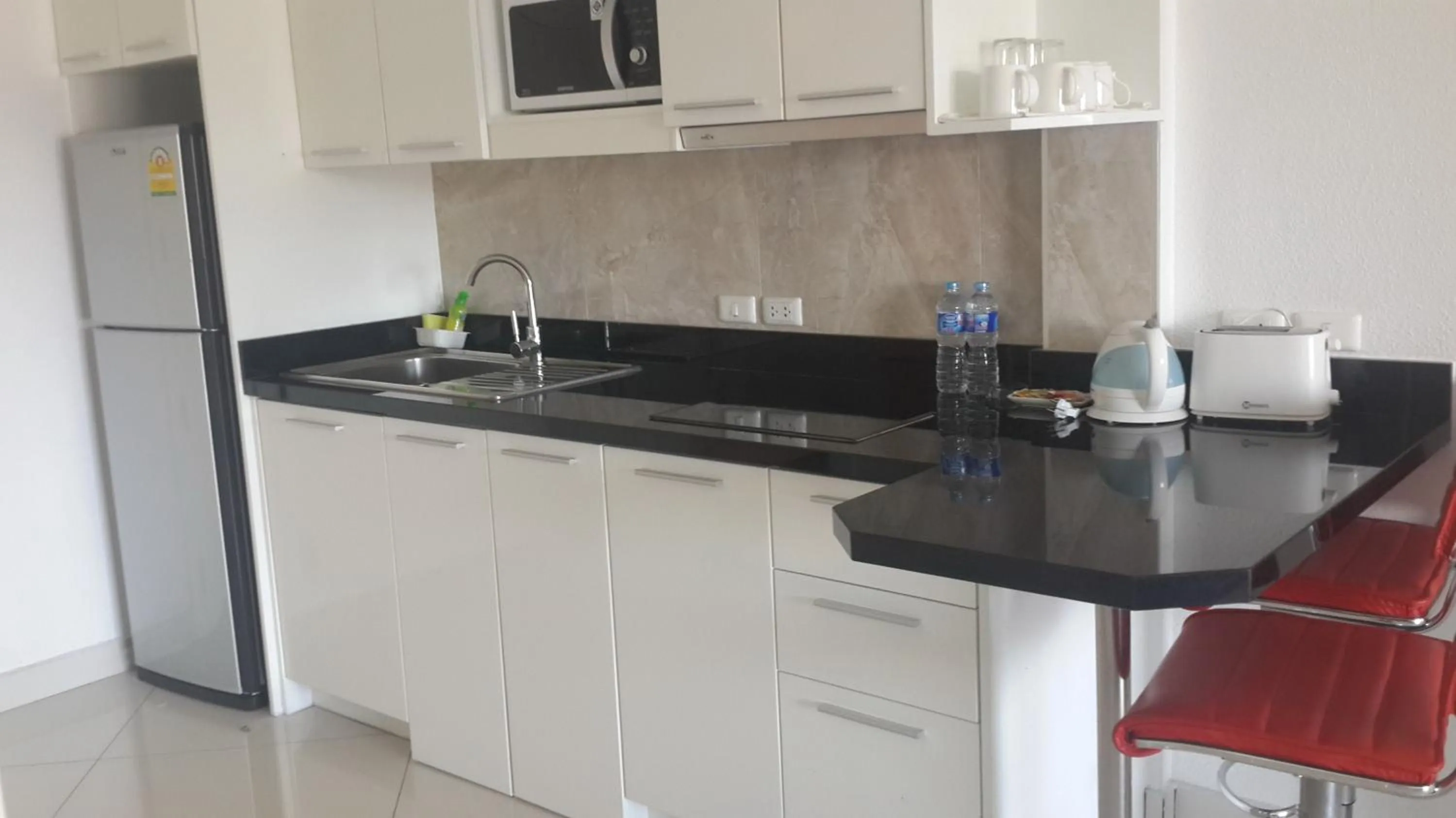 VTSIX at View Talay 6