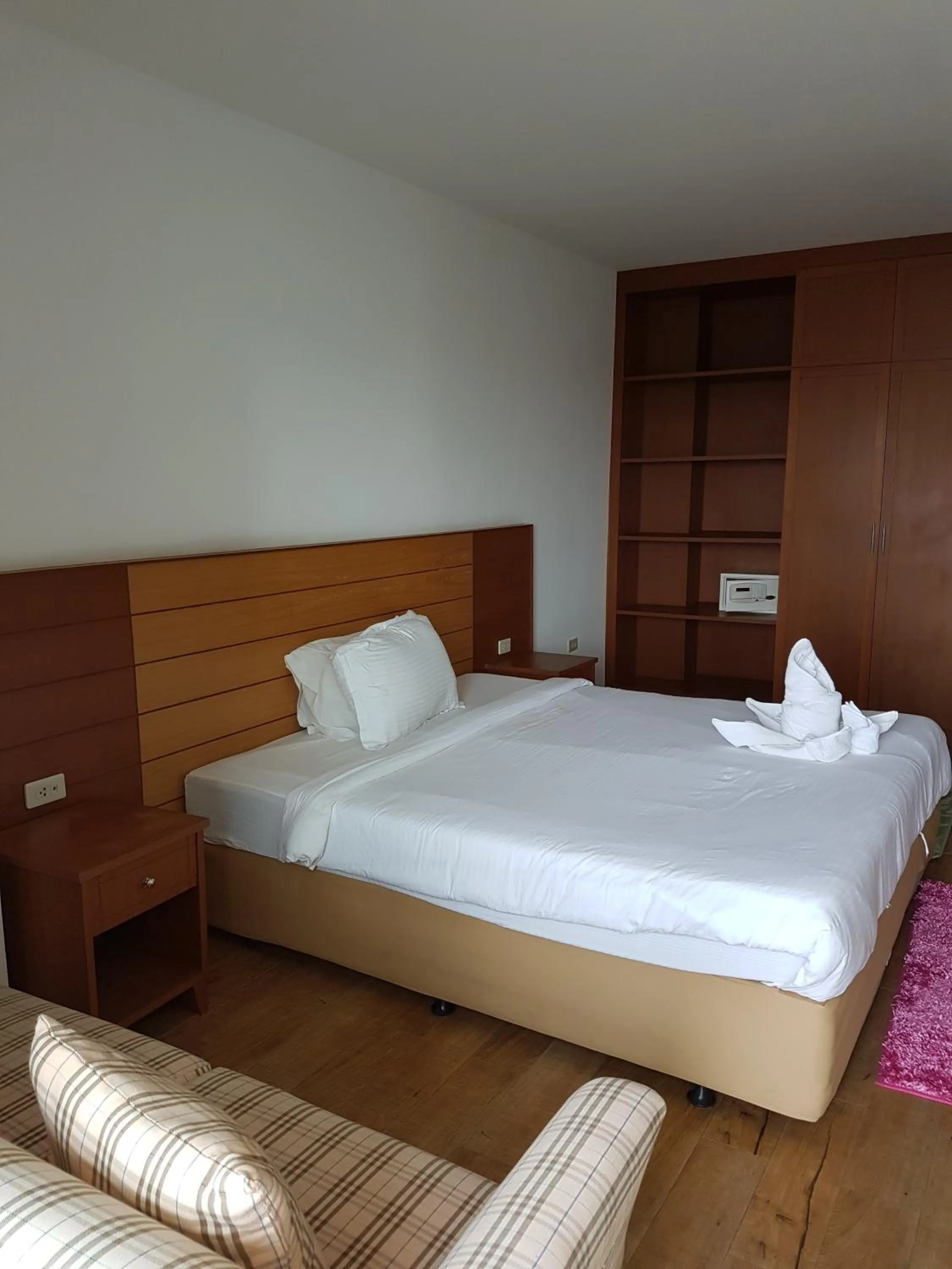 Bed in VTSIX at View Talay 6