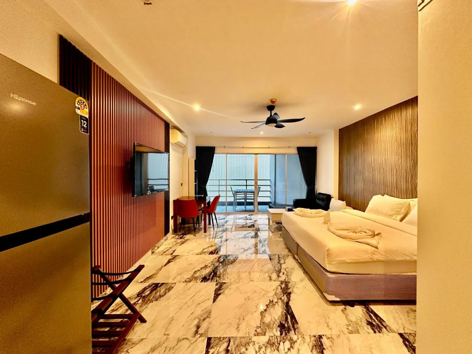 Bed in VTSIX at View Talay 6