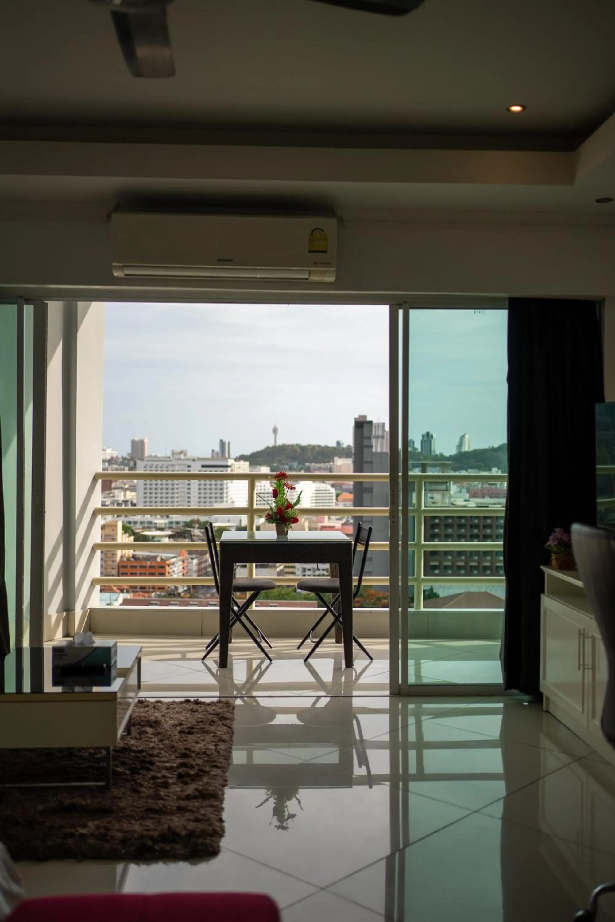 VTSIX at View Talay 6