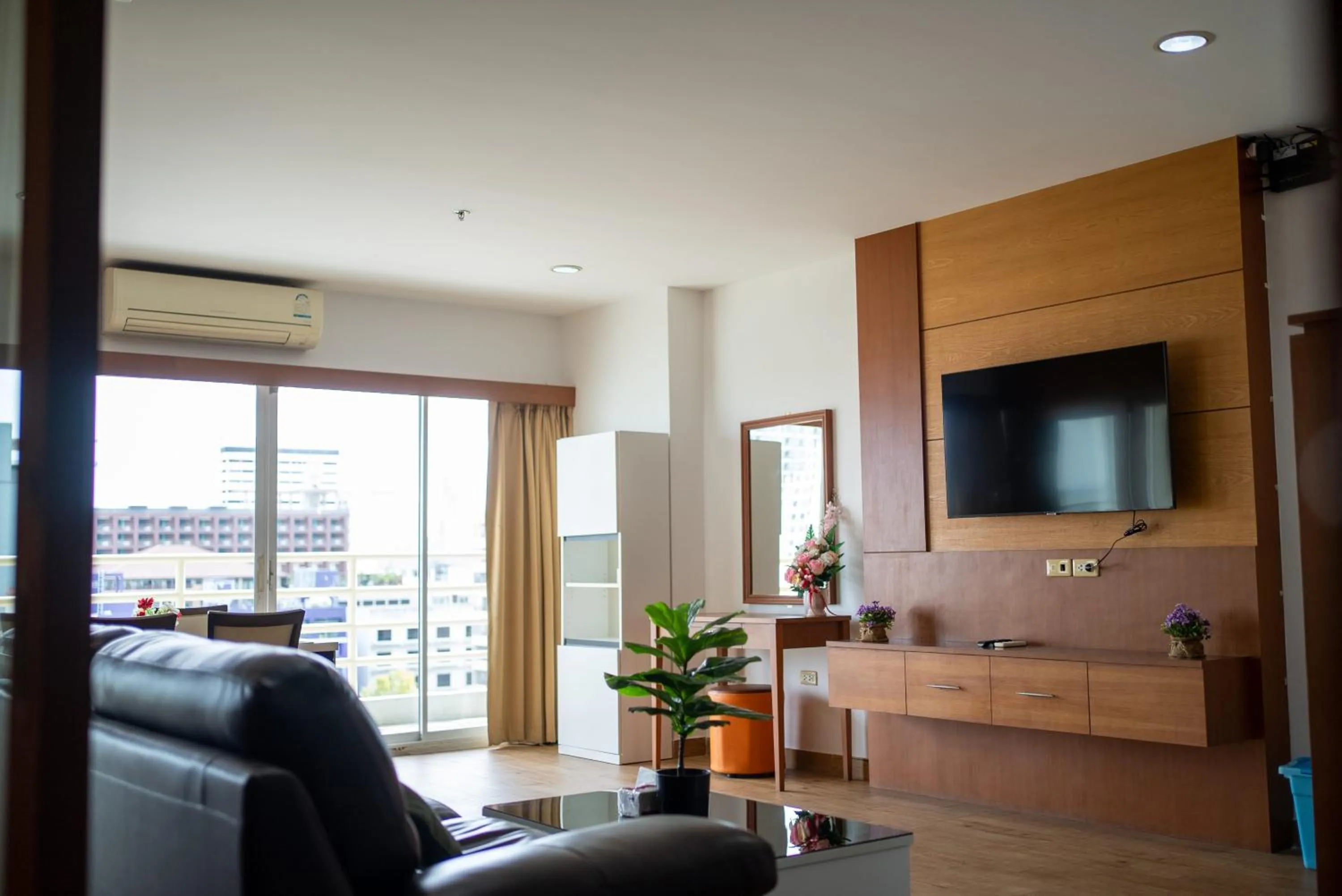 Living room in VTSIX at View Talay 6