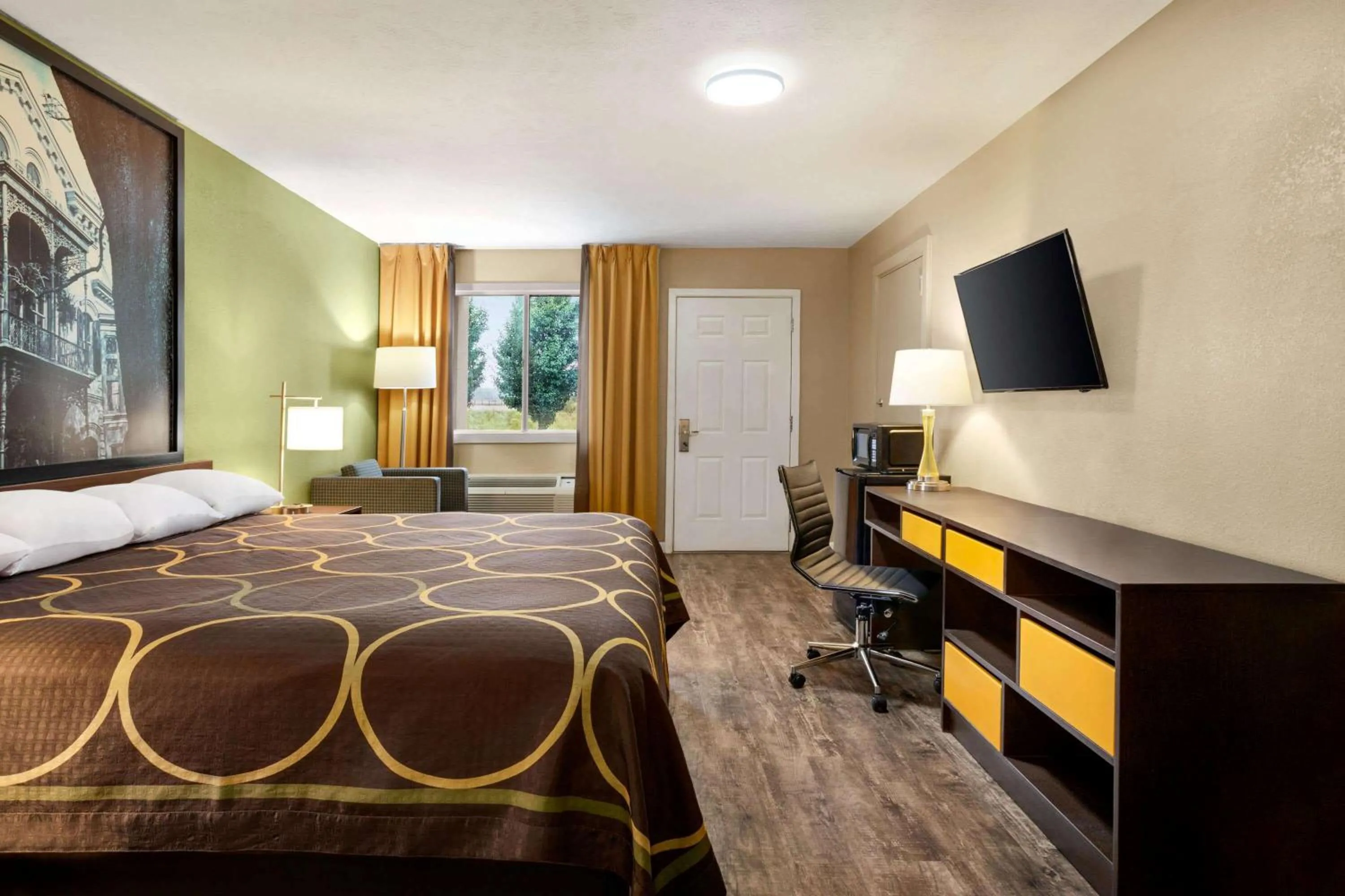 Photo of the whole room, Bed in Super 8 by Wyndham Brookhaven
