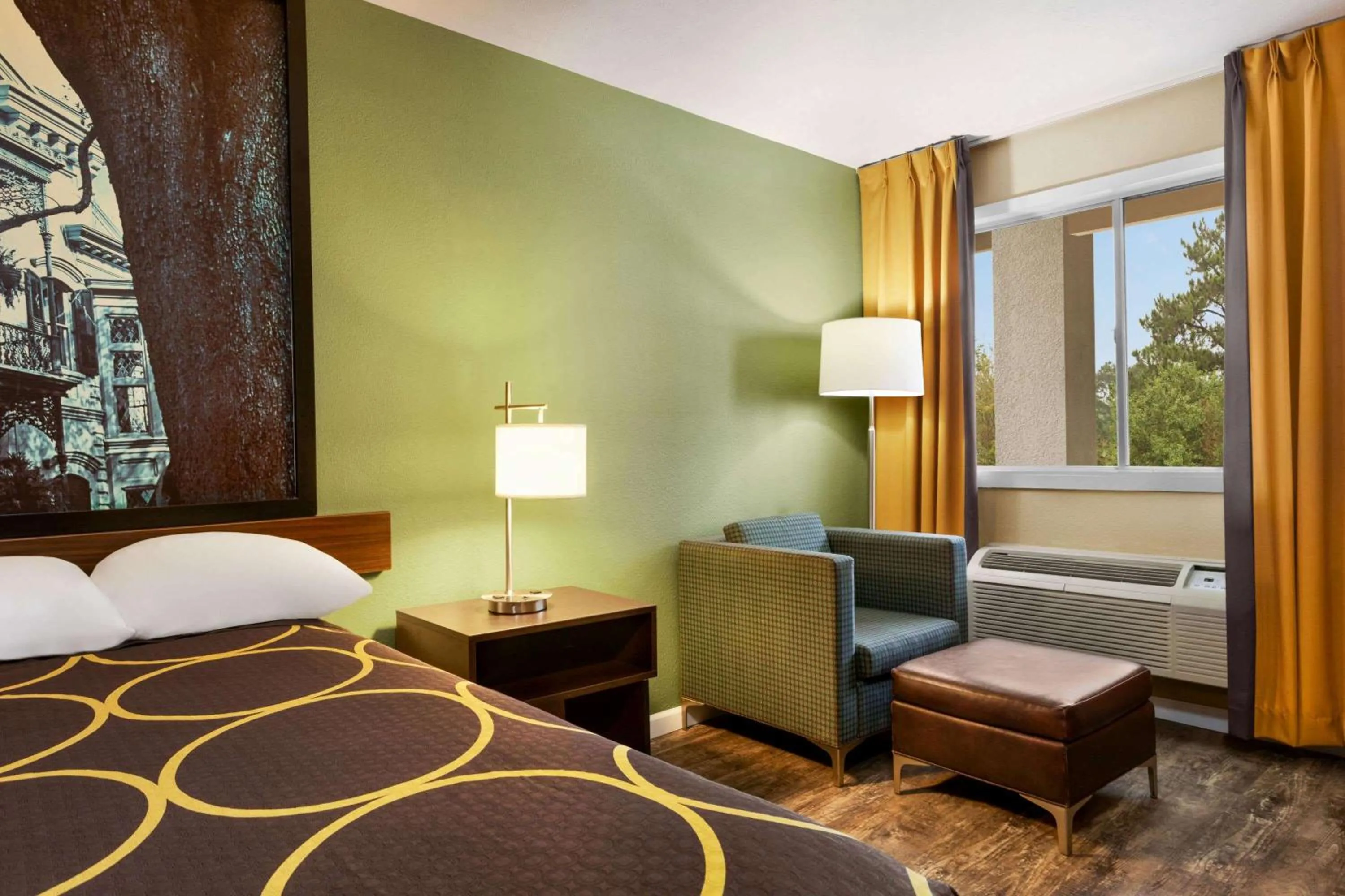 Photo of the whole room, Bed in Super 8 by Wyndham Brookhaven