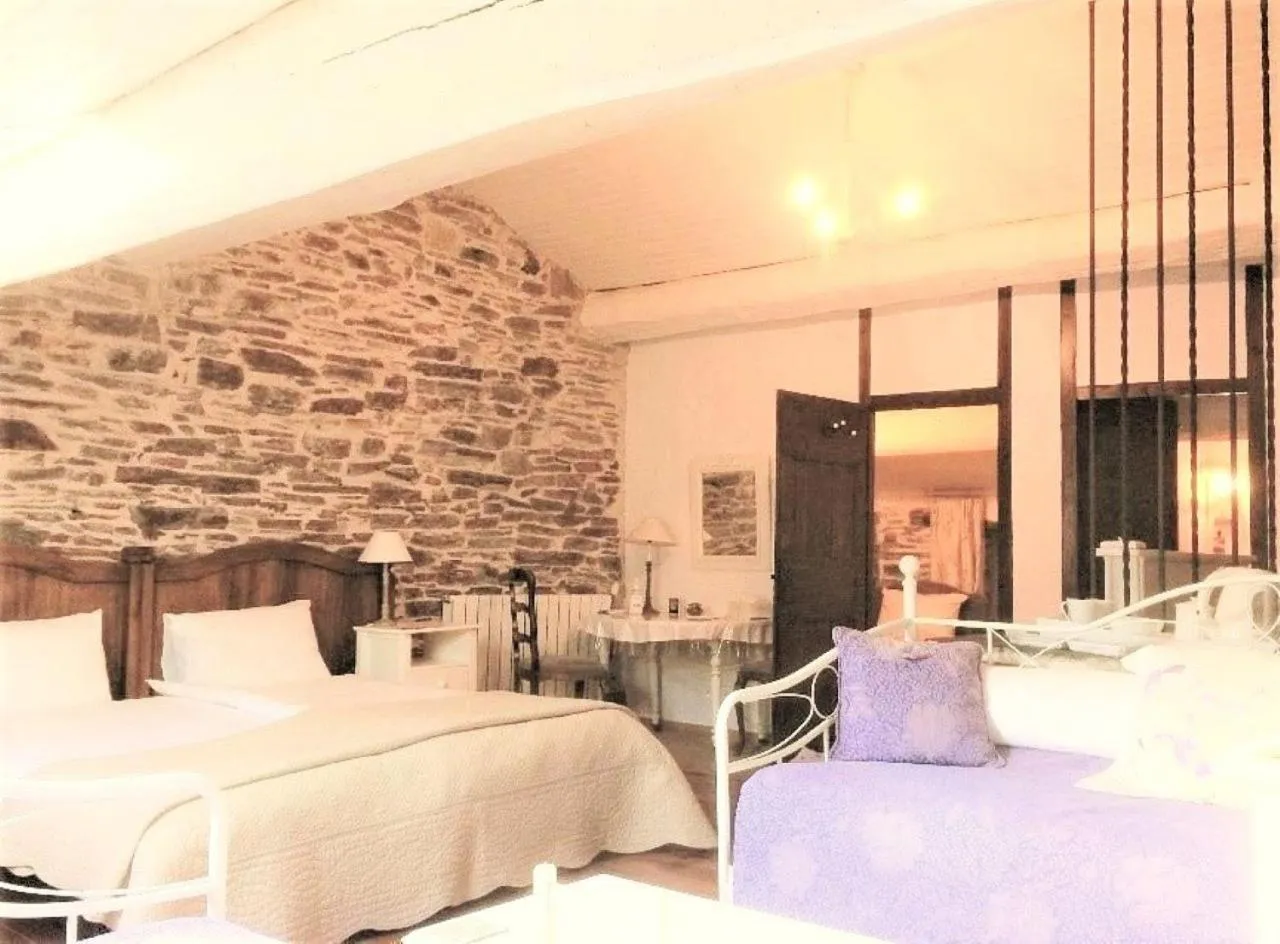 Seating area, Bed in Chez Providence Chambres et Table d'Hôtes