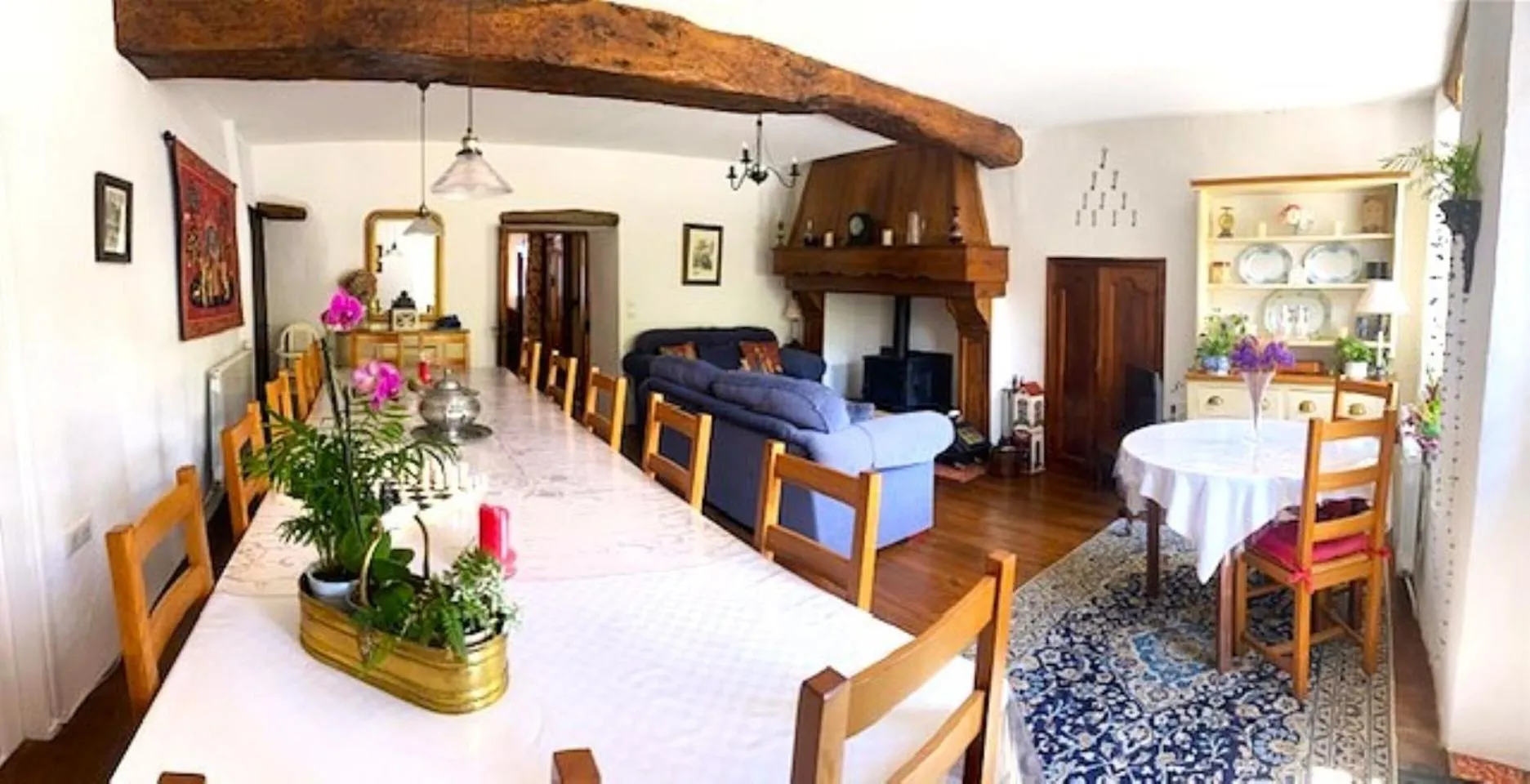 Communal lounge/ TV room in Chez Providence Chambres et Table d'Hôtes