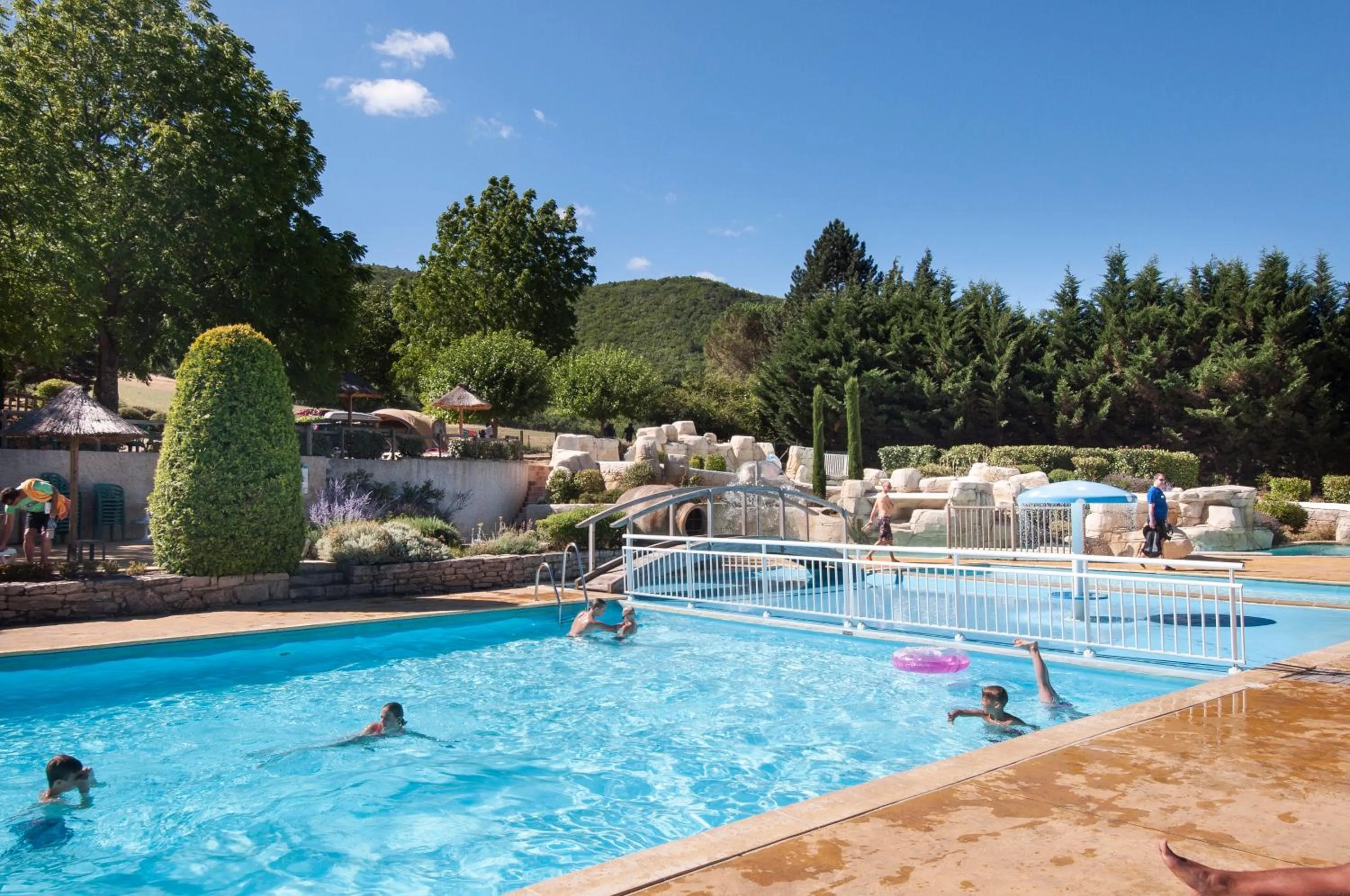 Swimming pool in Camping RCN Val de Cantobre