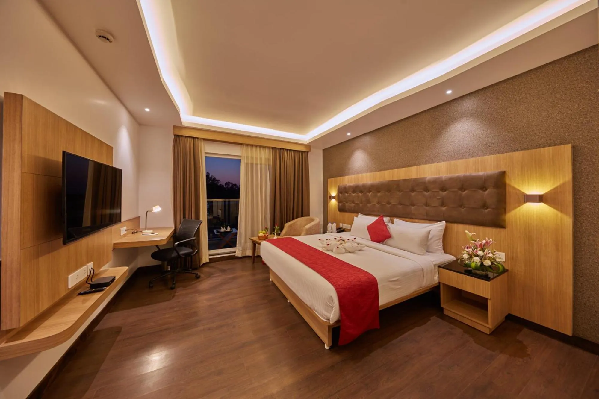Photo of the whole room, Bed in Shivas Galaxy Hotel