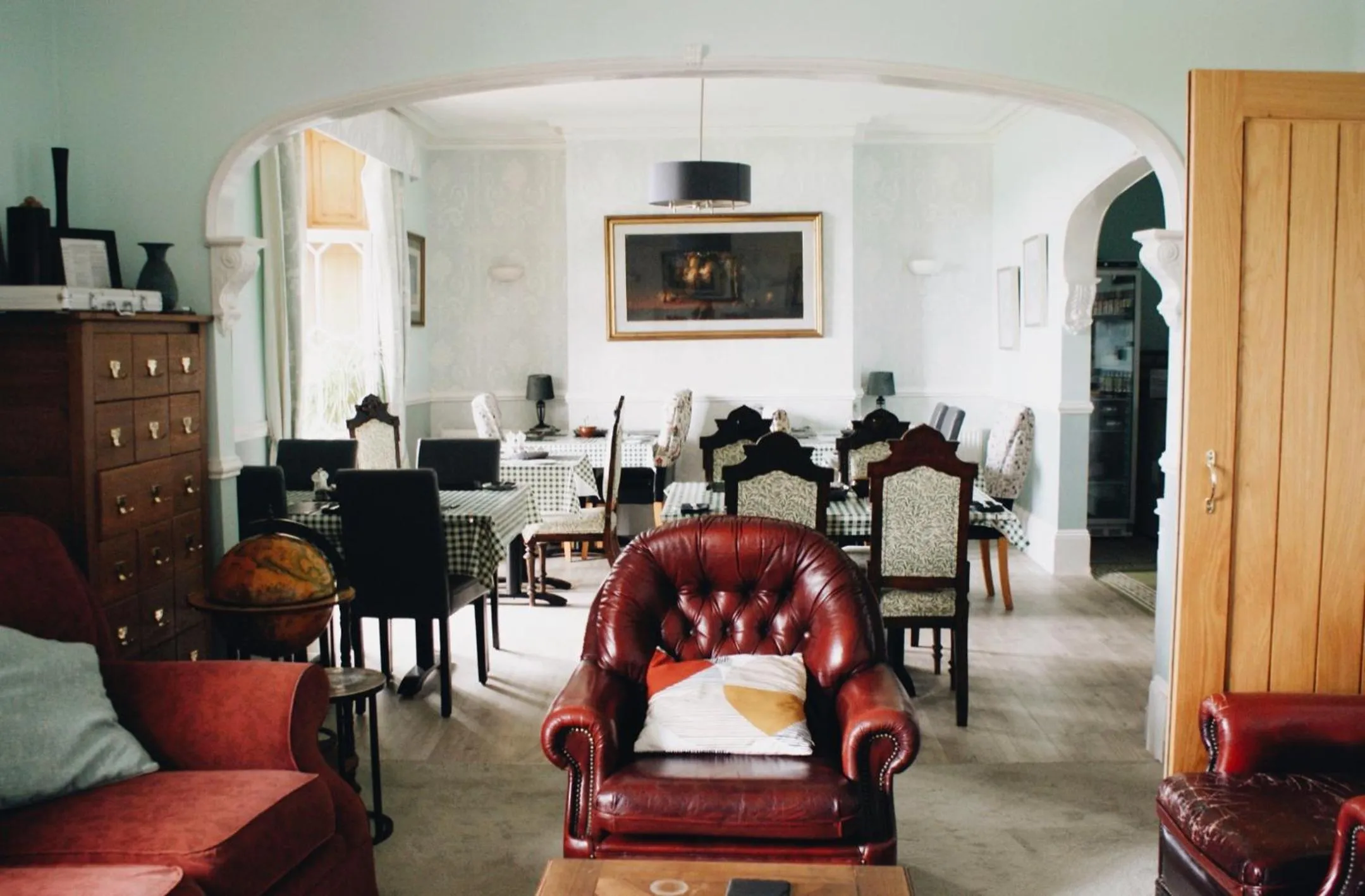 Restaurant/places to eat in Ranscombe House