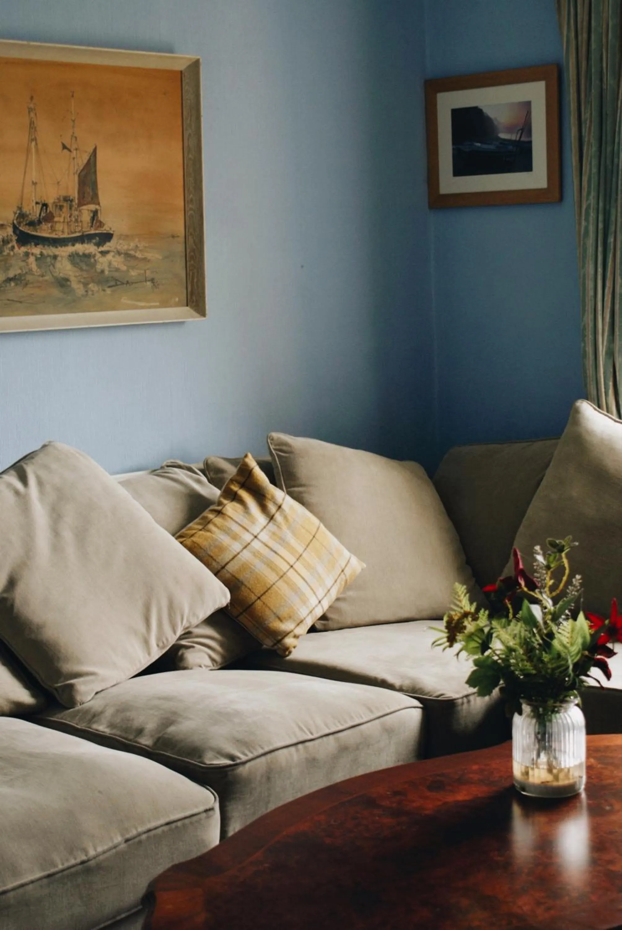 Living room in Ranscombe House