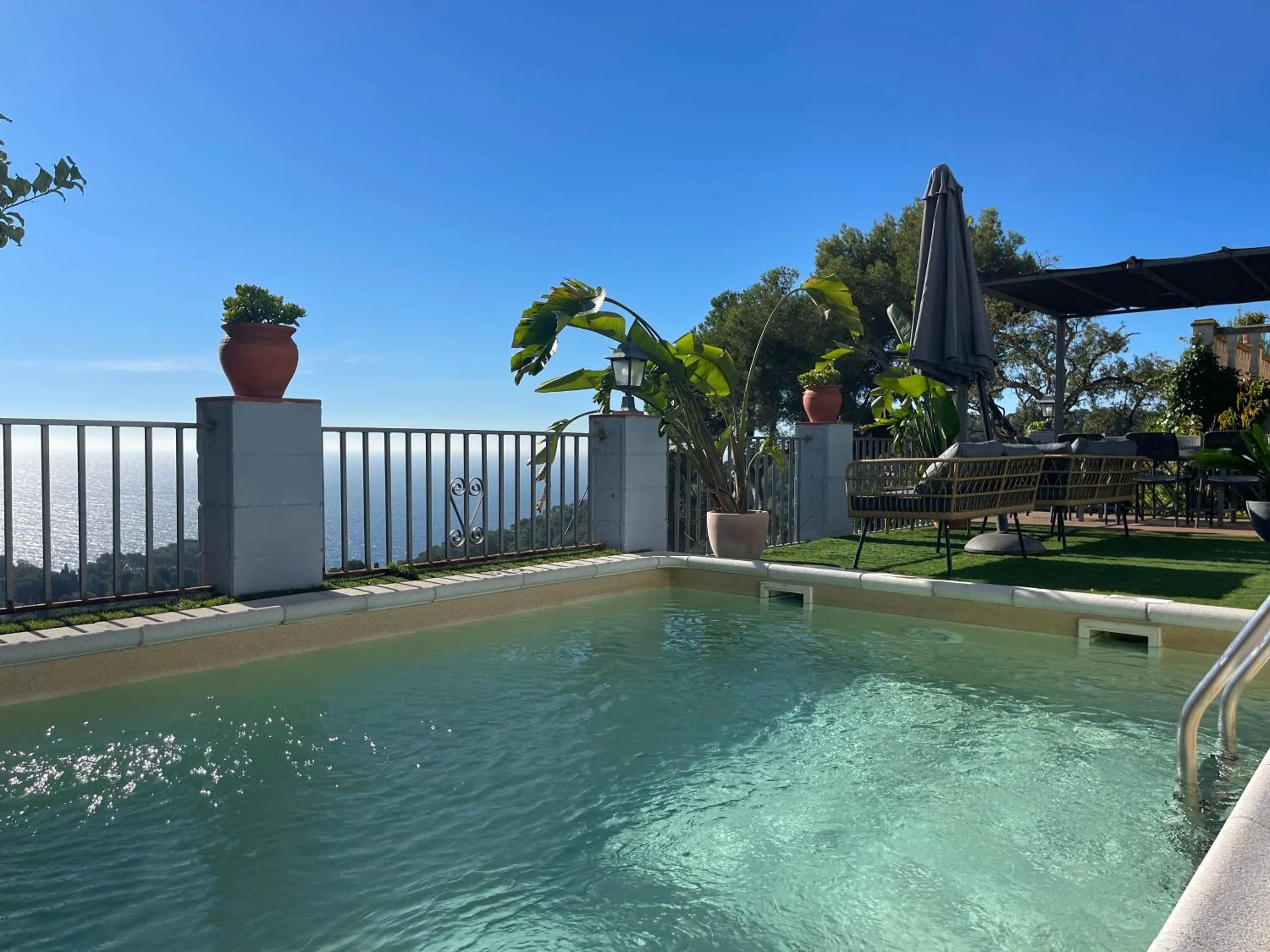 LA CASA BLUE , Mediterranean Boutique-Villa in Santa Cristina Beach
