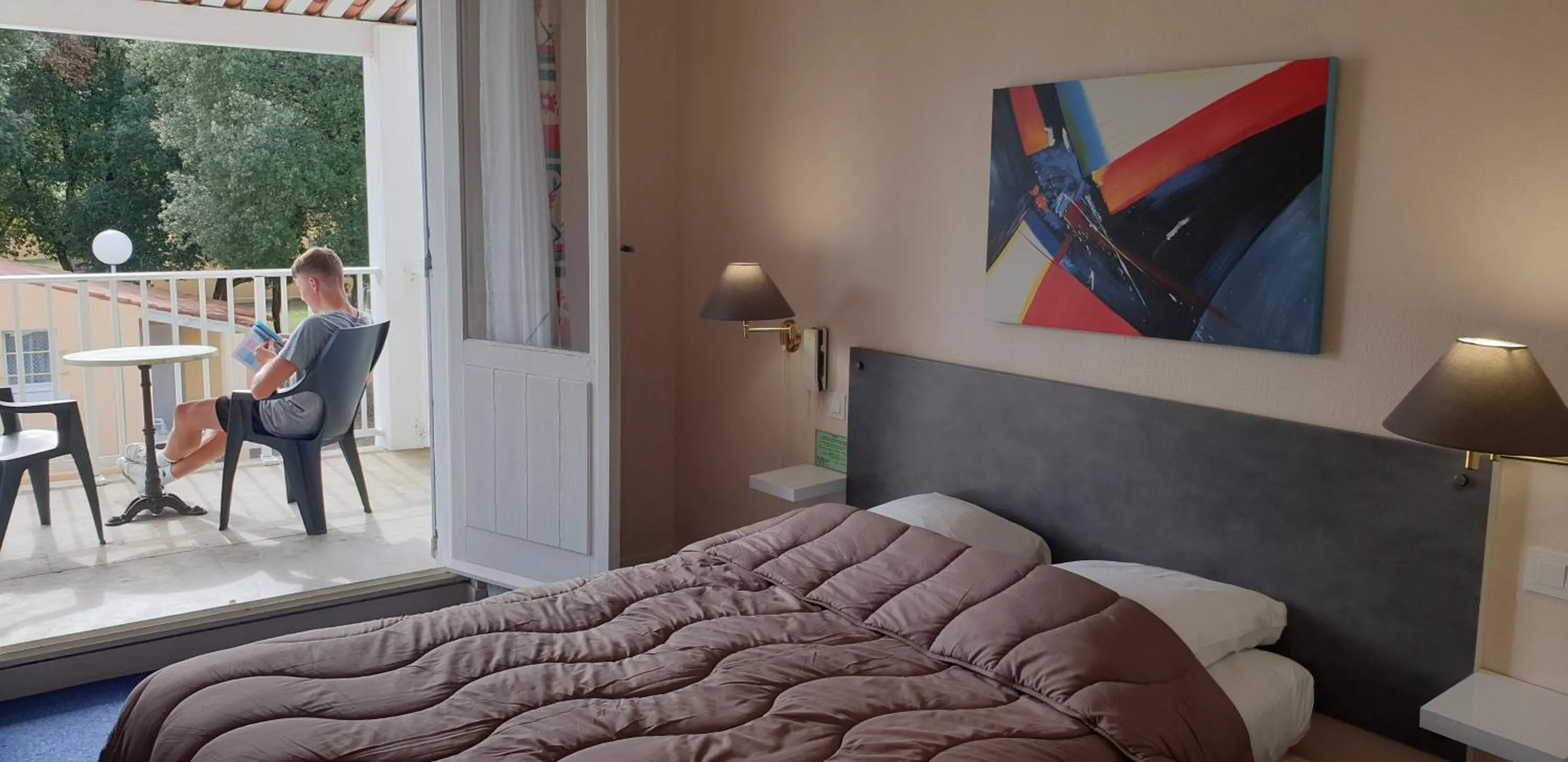 Bed in Les Chênes verts