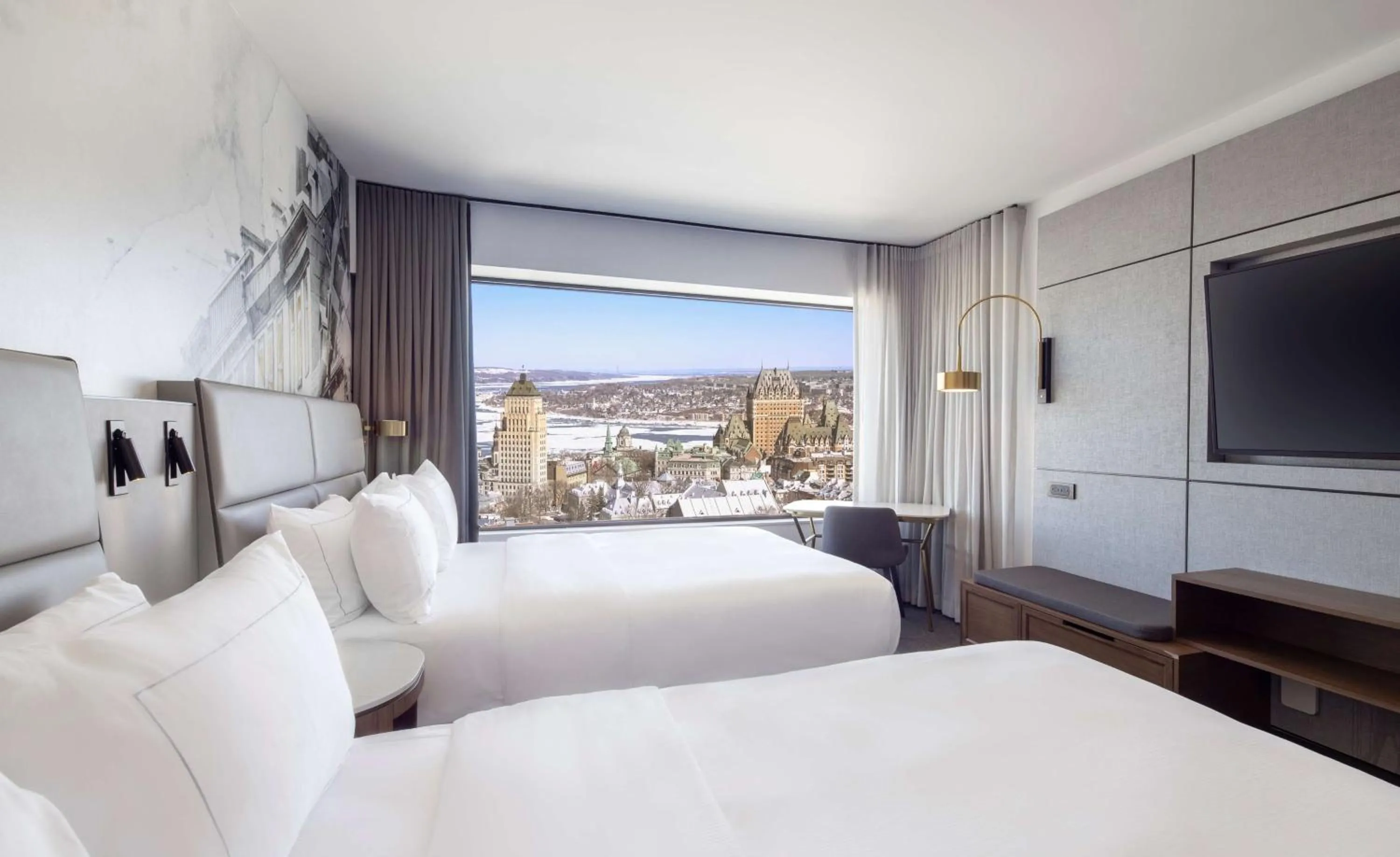 Bed in Hilton Quebec