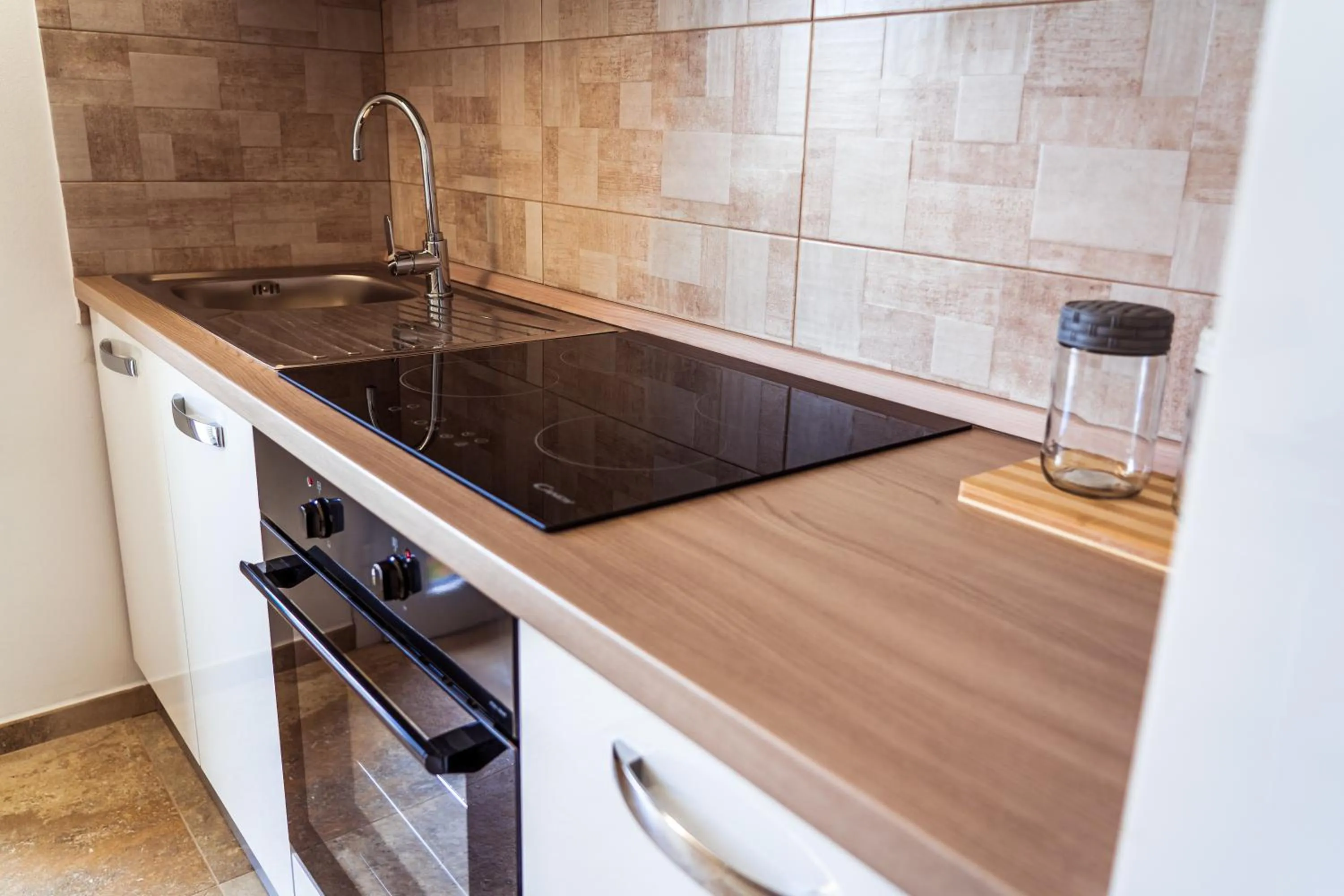 Apartment - Ground Floor with Disability access in Golden Apartments