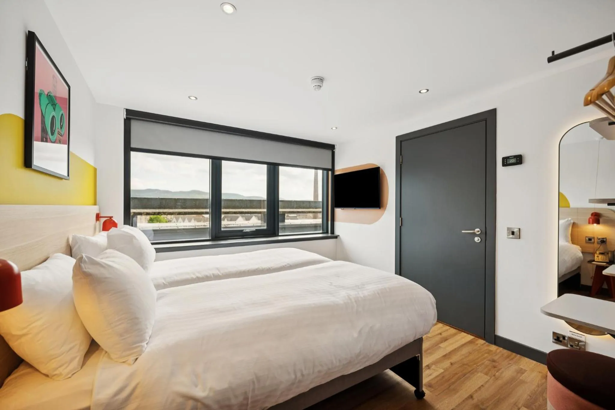 Bedroom, Bed in Garner Hotel Edinburgh - Haymarket by IHG