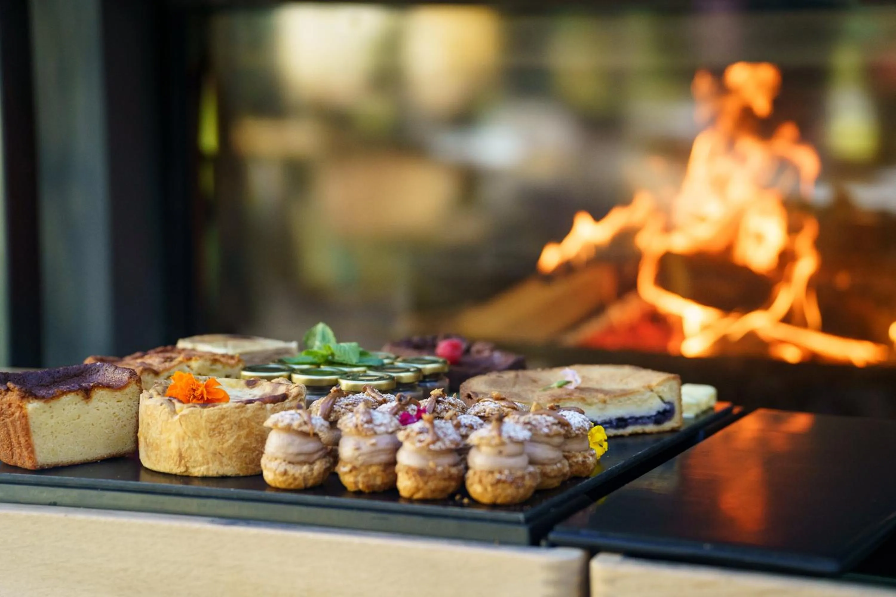 Restaurant/places to eat in Les Jardins d'Anaïs