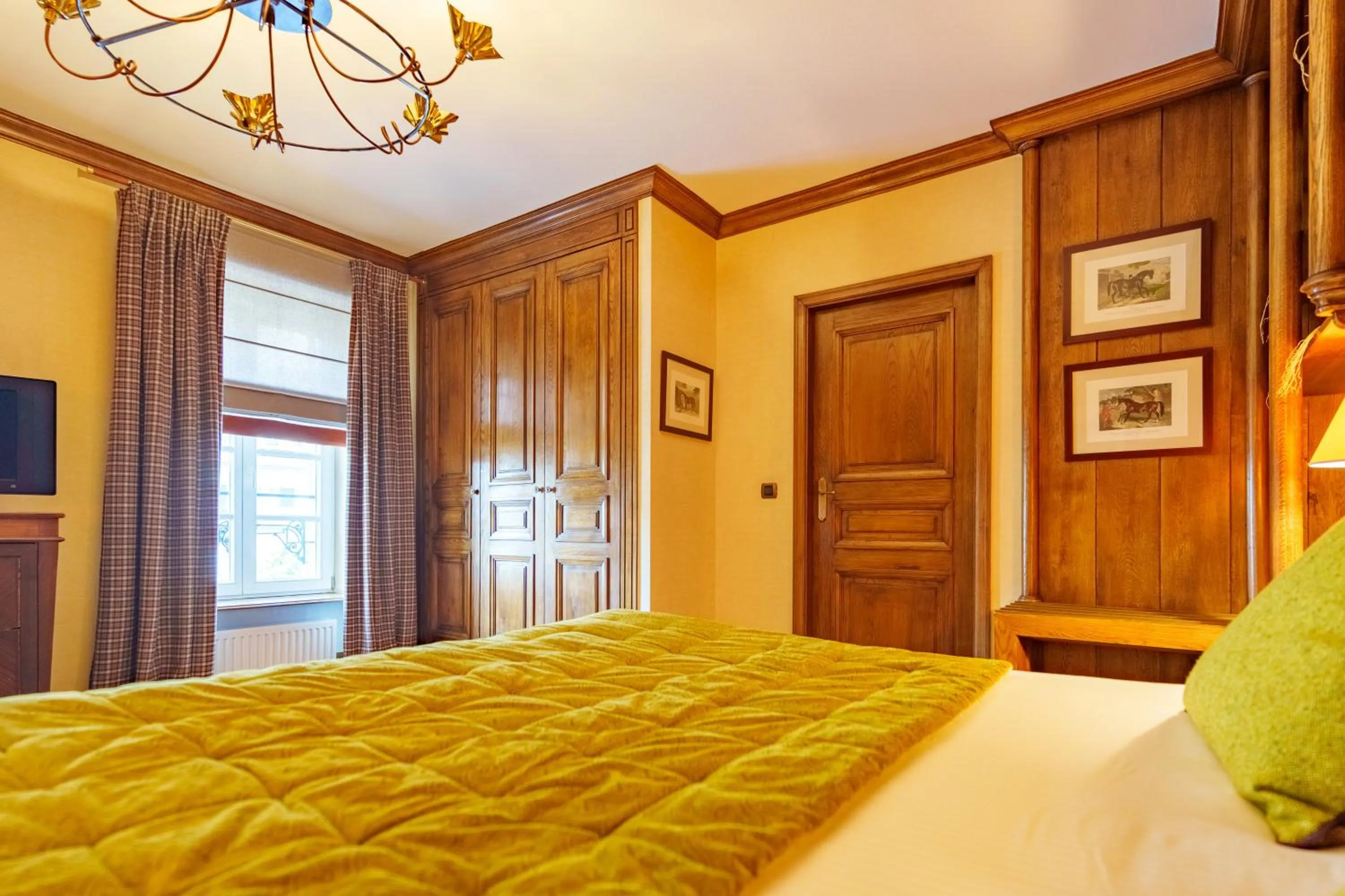 Bed in Les Jardins d'Anaïs