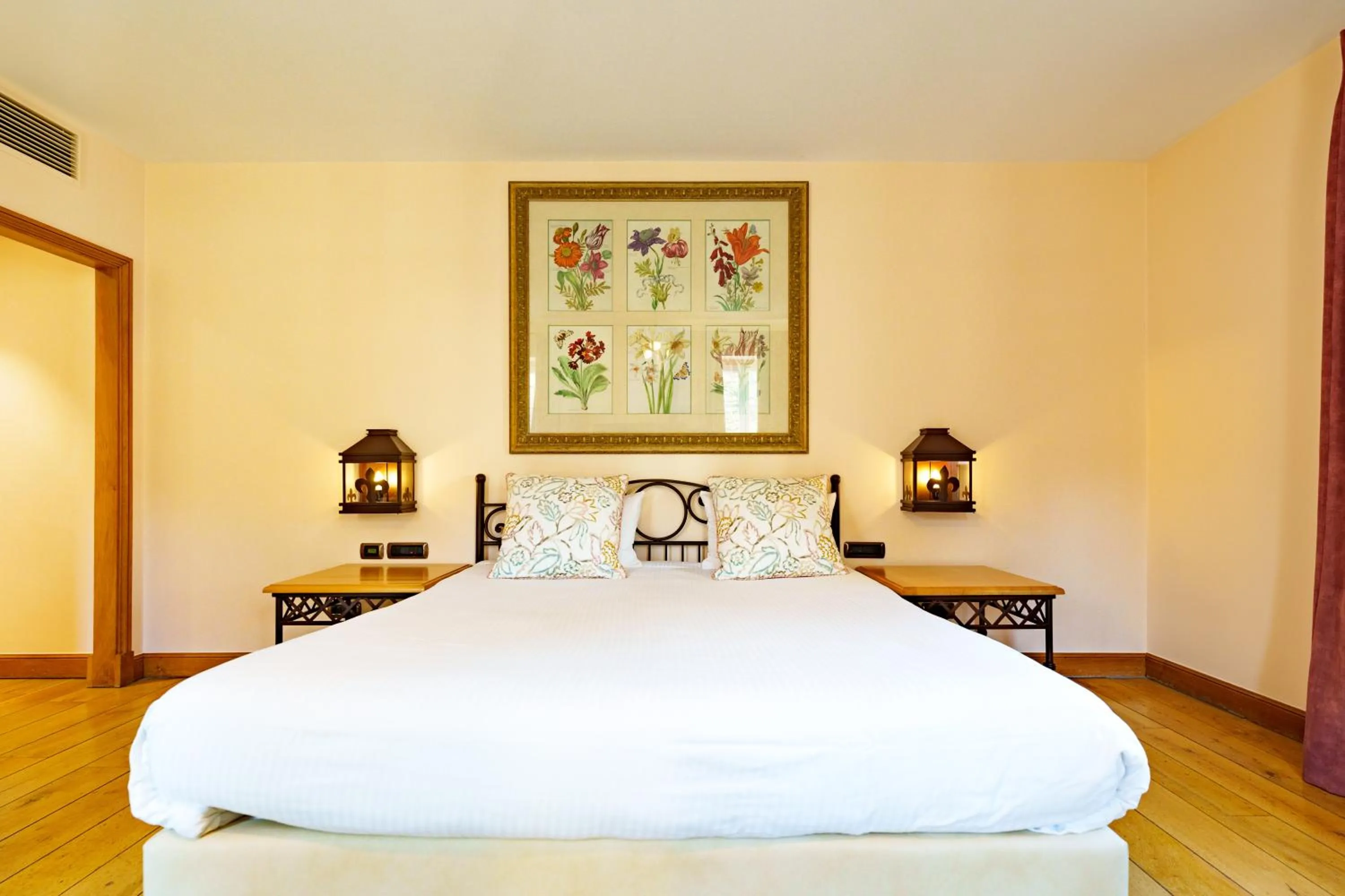 Bed in Les Jardins d'Anaïs