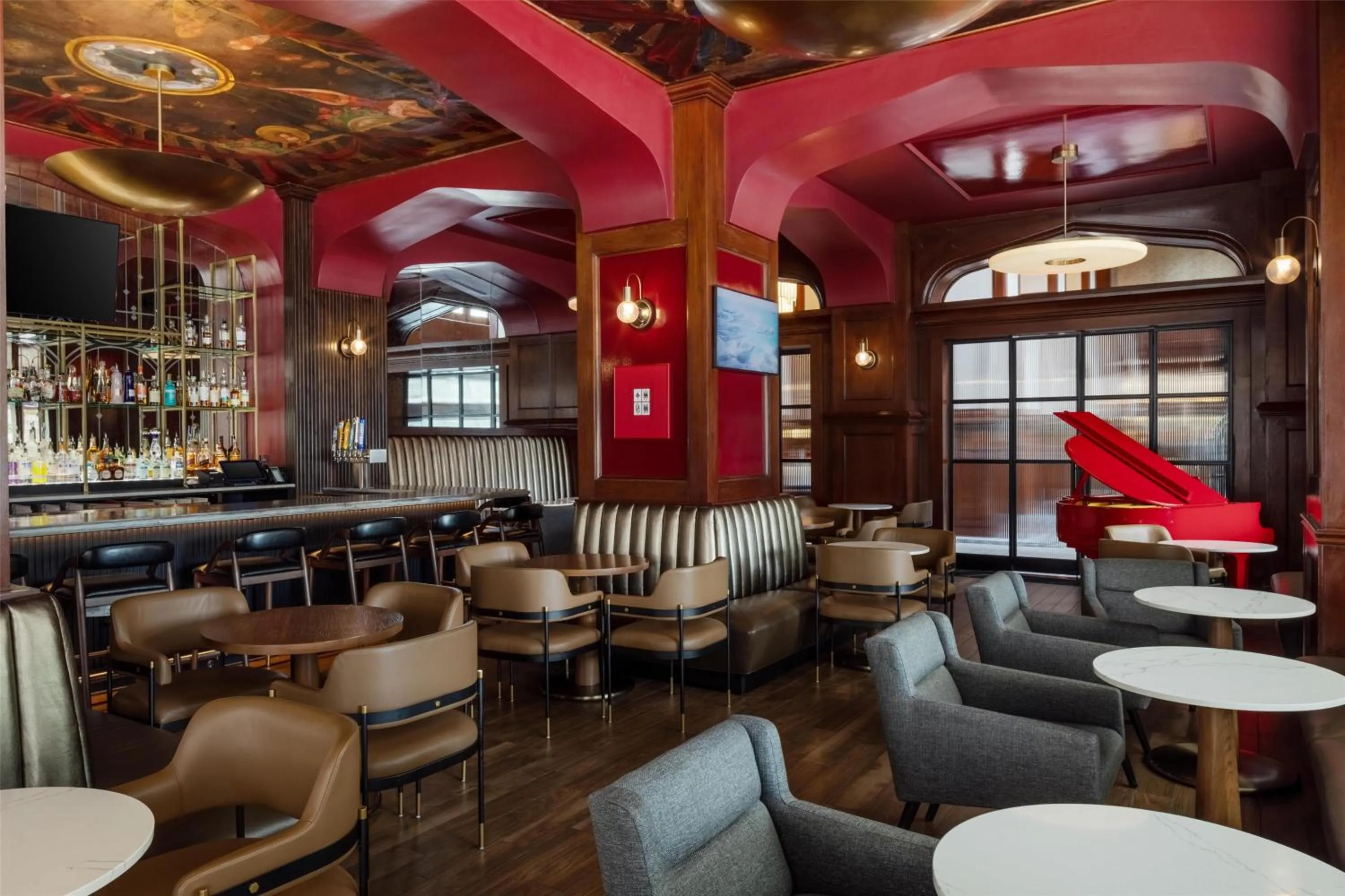 Lounge or bar in The Skirvin Hilton Oklahoma City