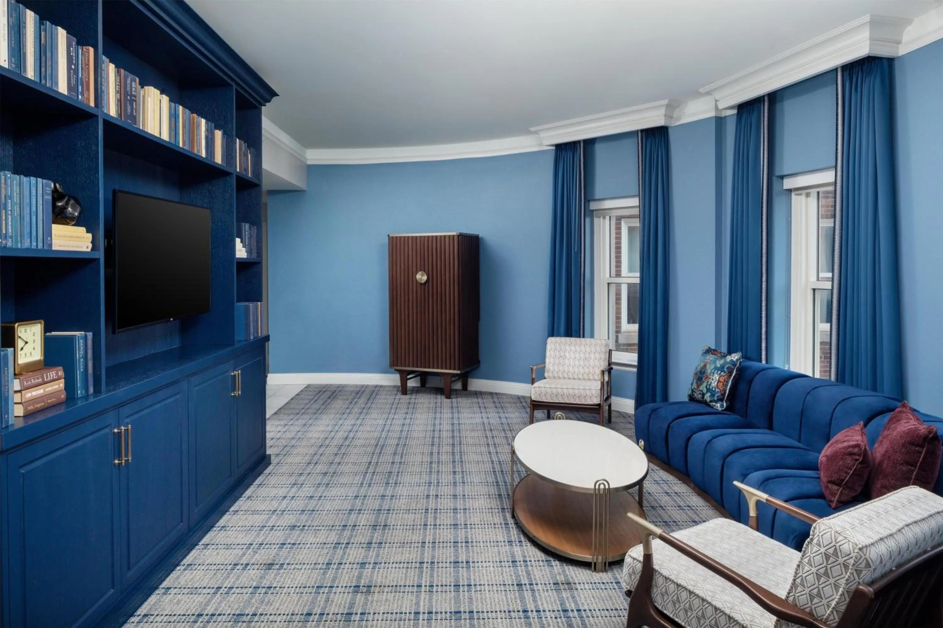 Living room in The Skirvin Hilton Oklahoma City