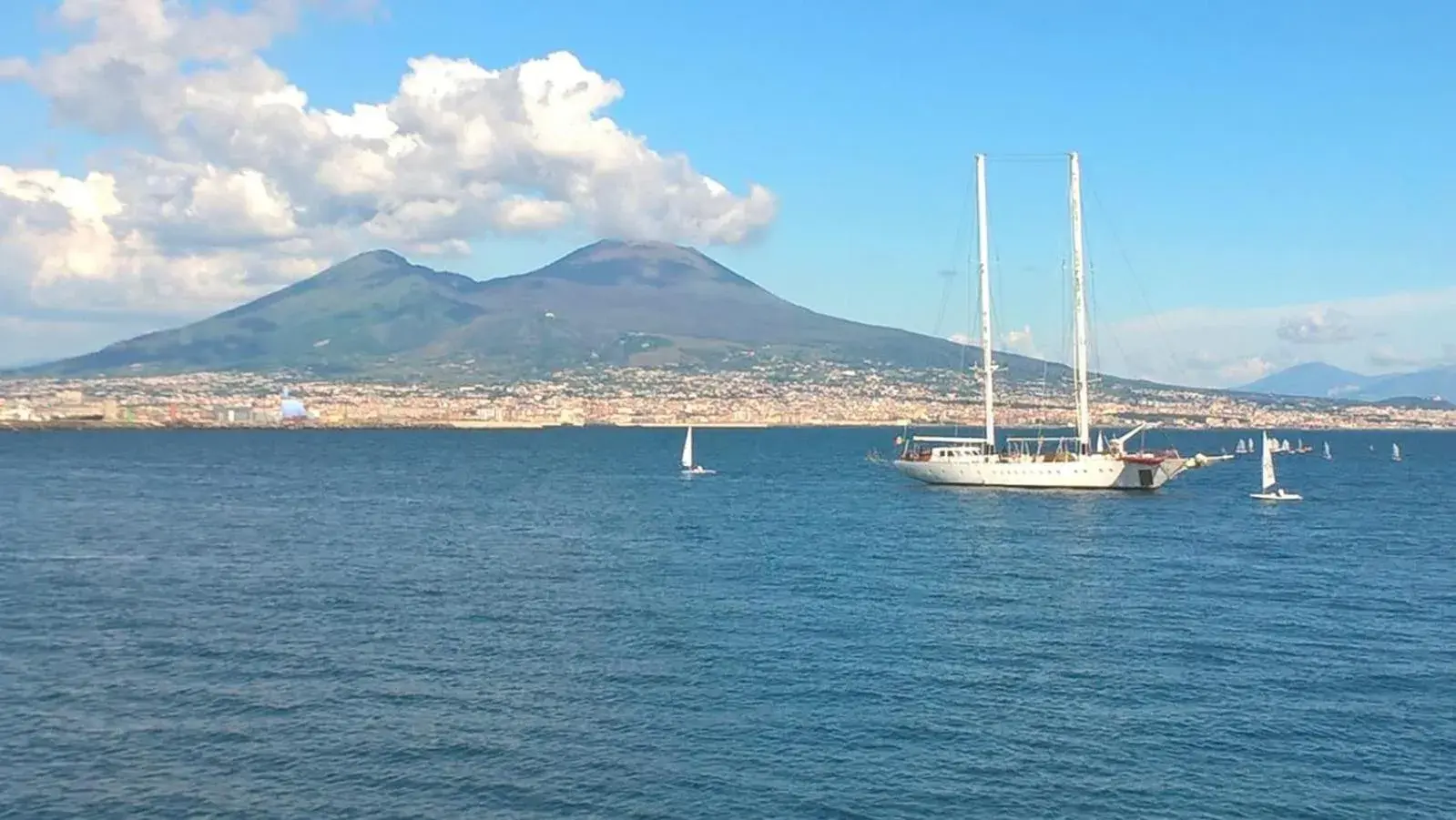 Napoli Storia e Mare Napoli Storia e Mare