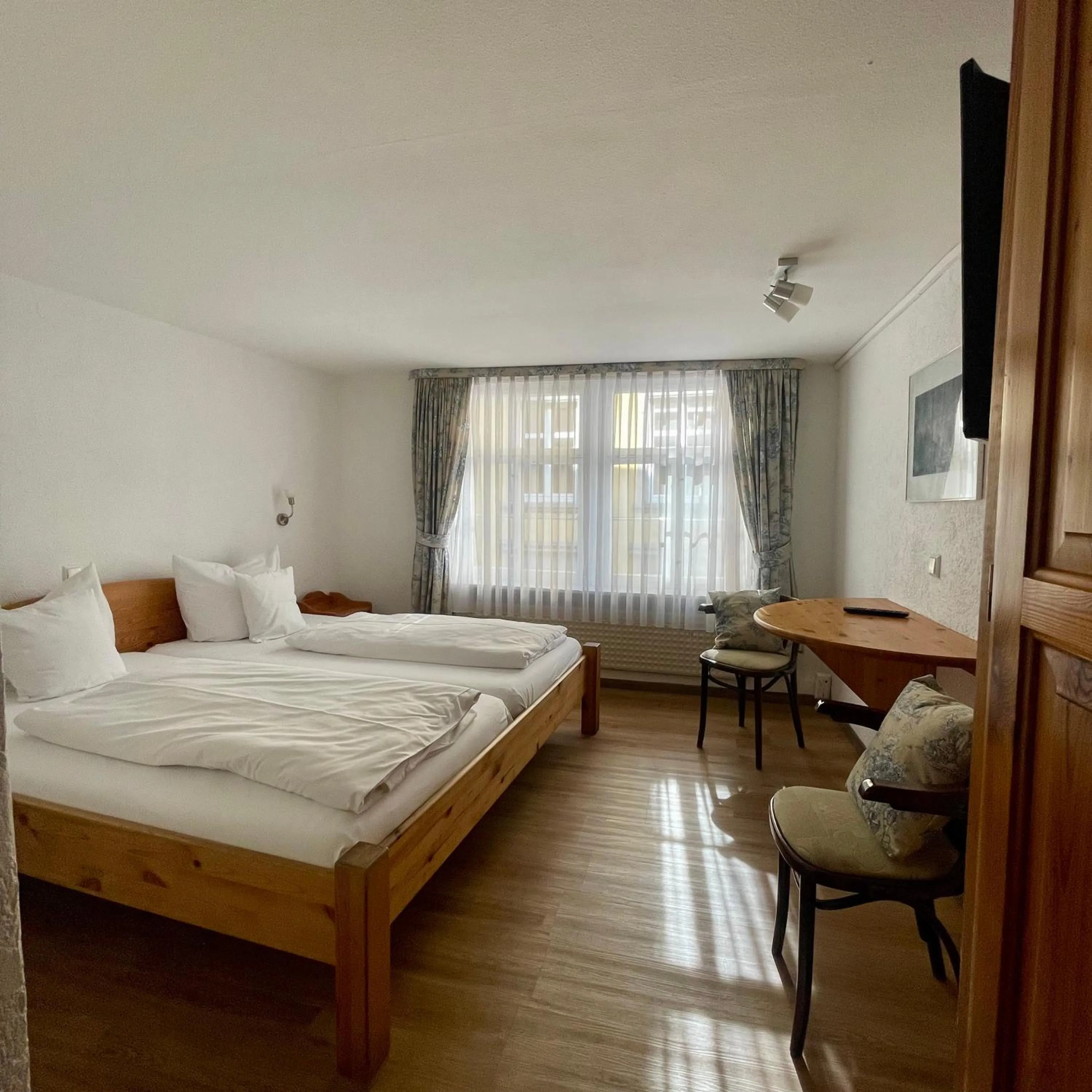 Bed in Hotel Gasthof Inselgraben garni