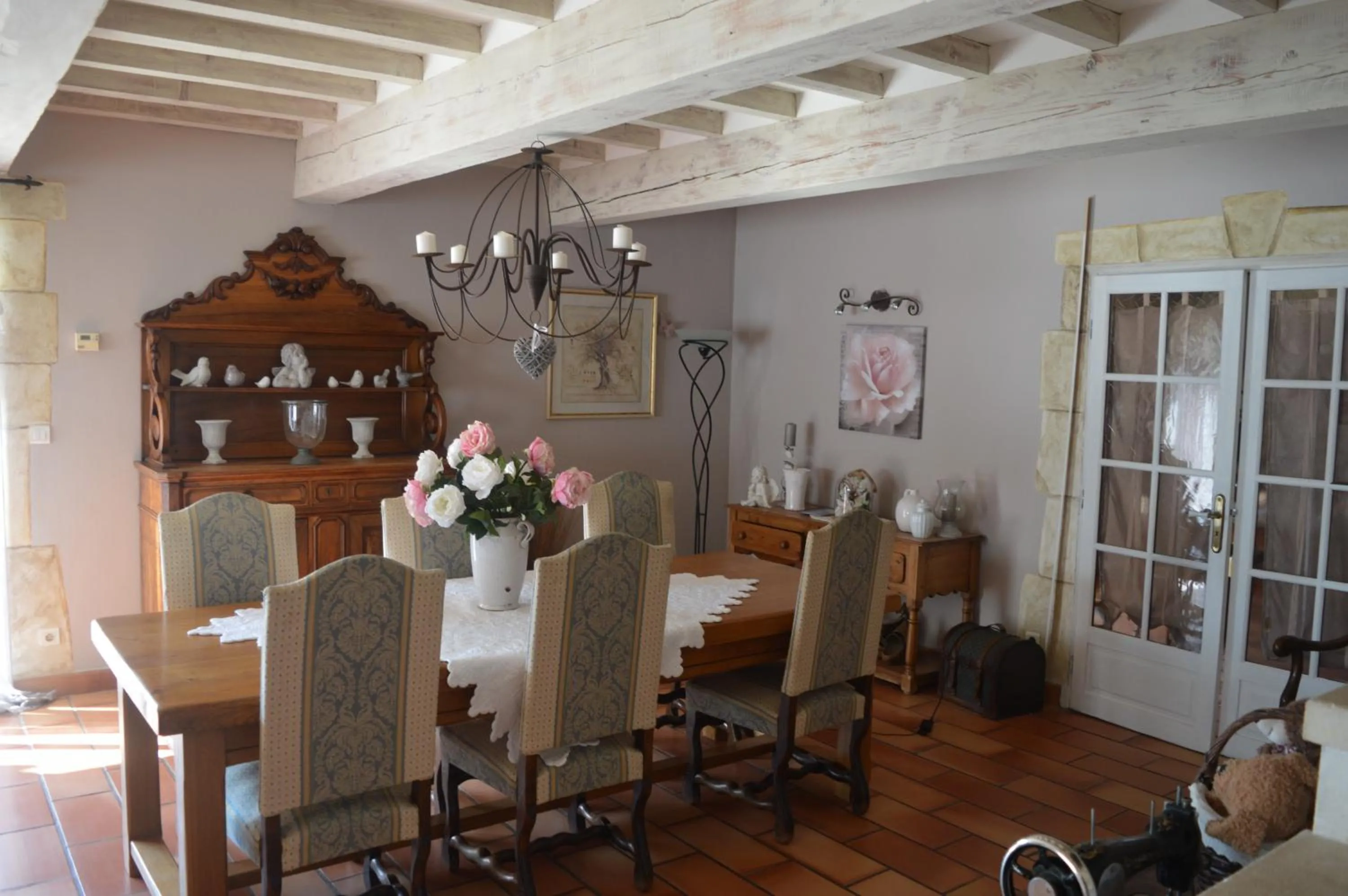 Dining area in La Bastide Des Oliviers
