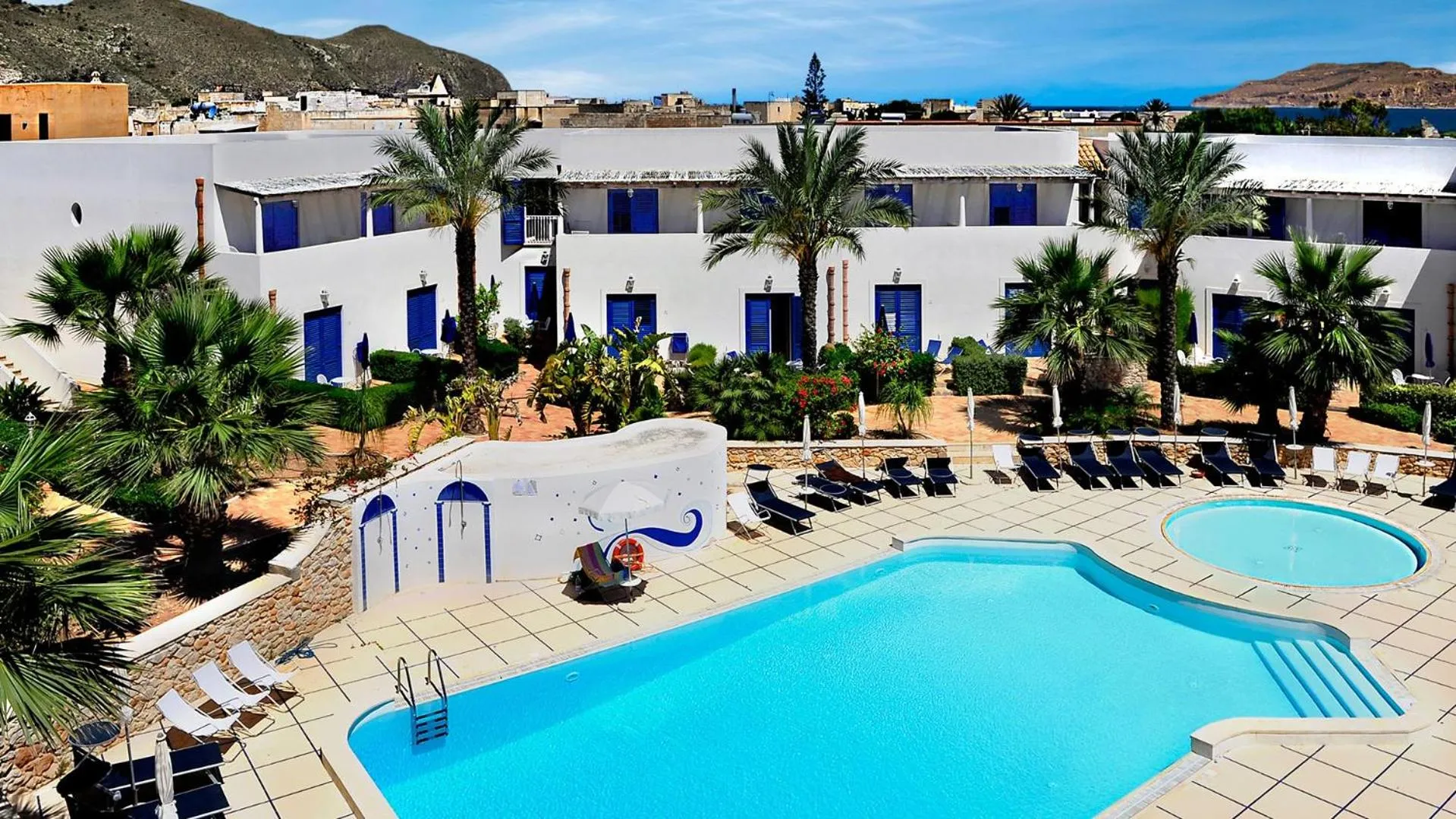 Property building in Resort Cala La Luna