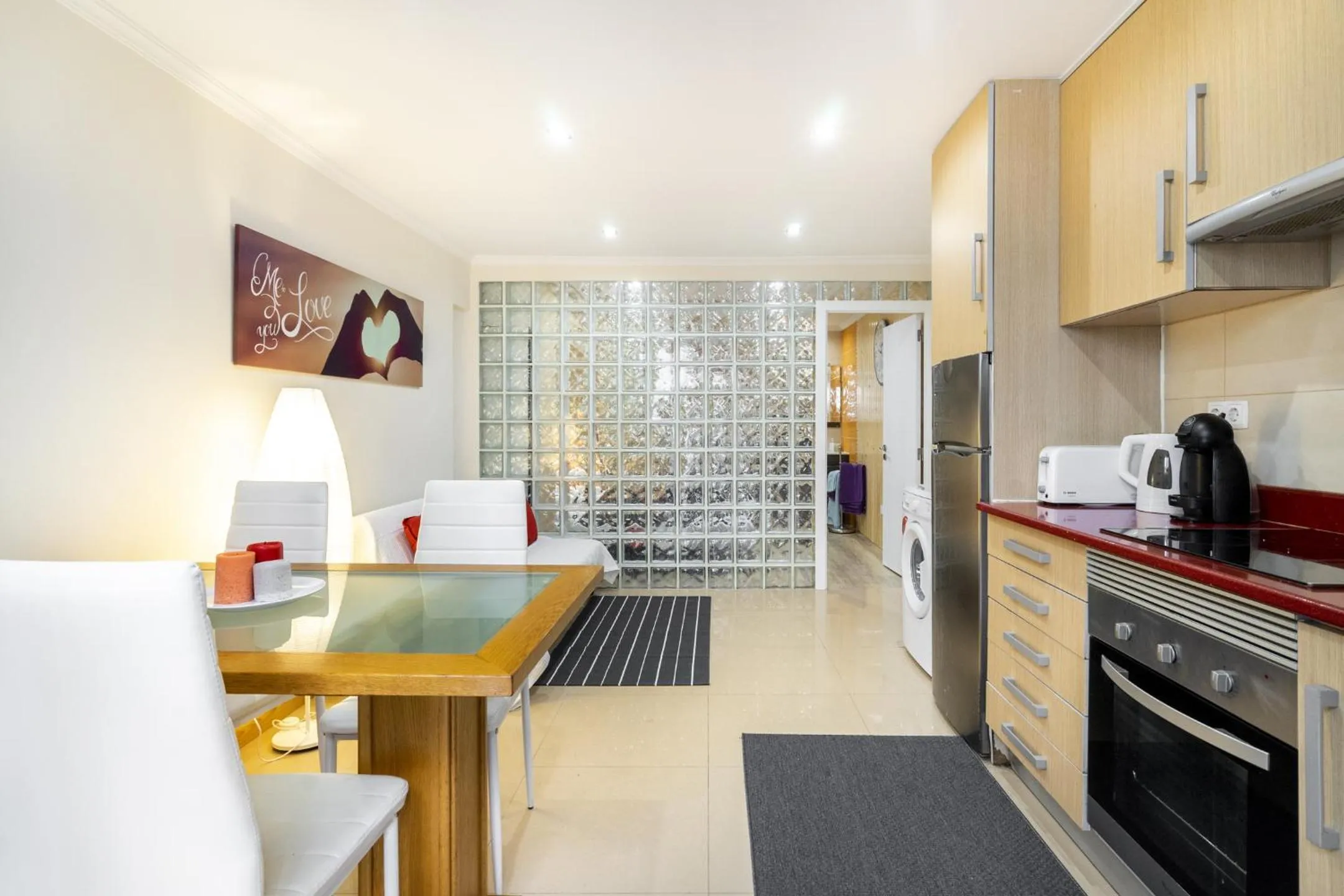 Kitchen or kitchenette in Modern Alfama Studio