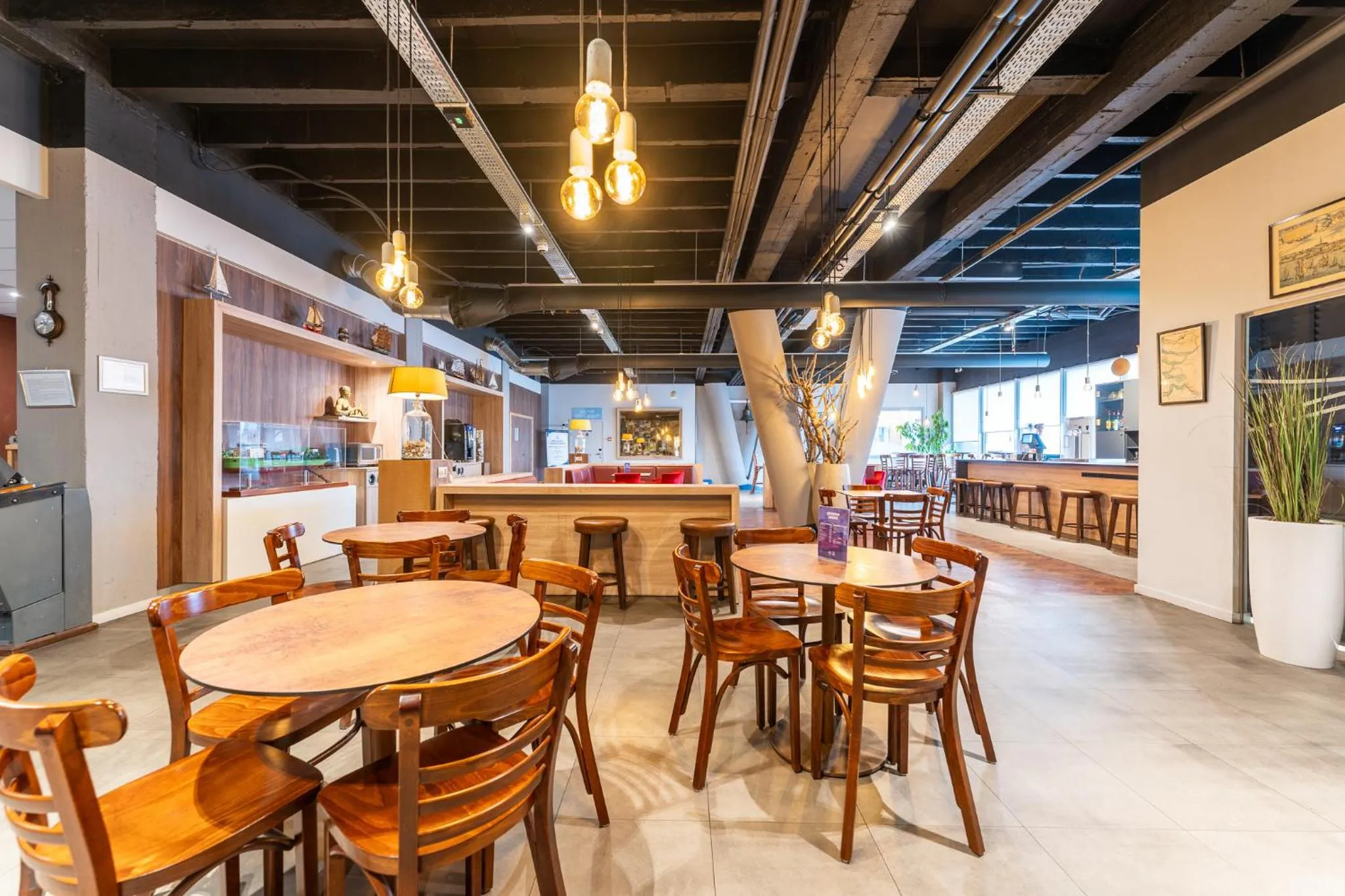 Lounge or bar in Antwerp Harbour Hotel