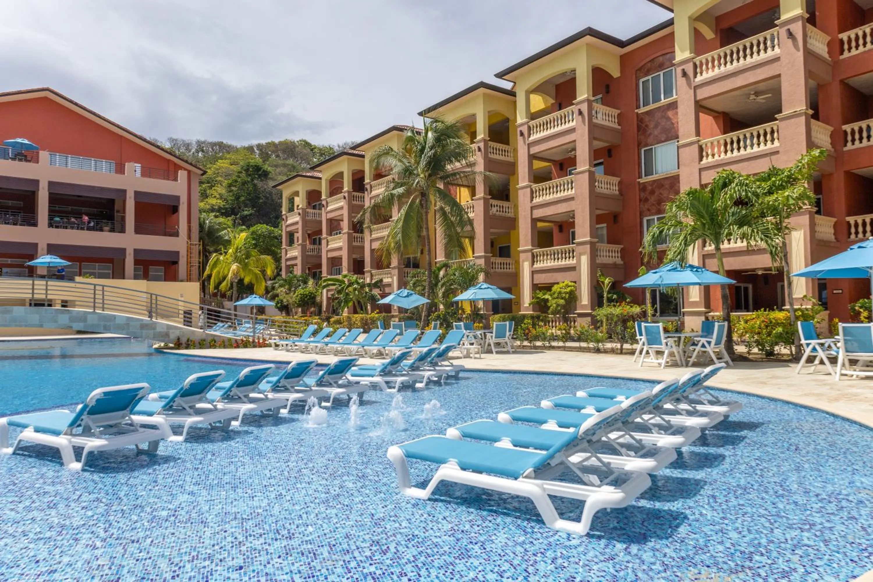 Infinity Bay Spa & Beach Resort