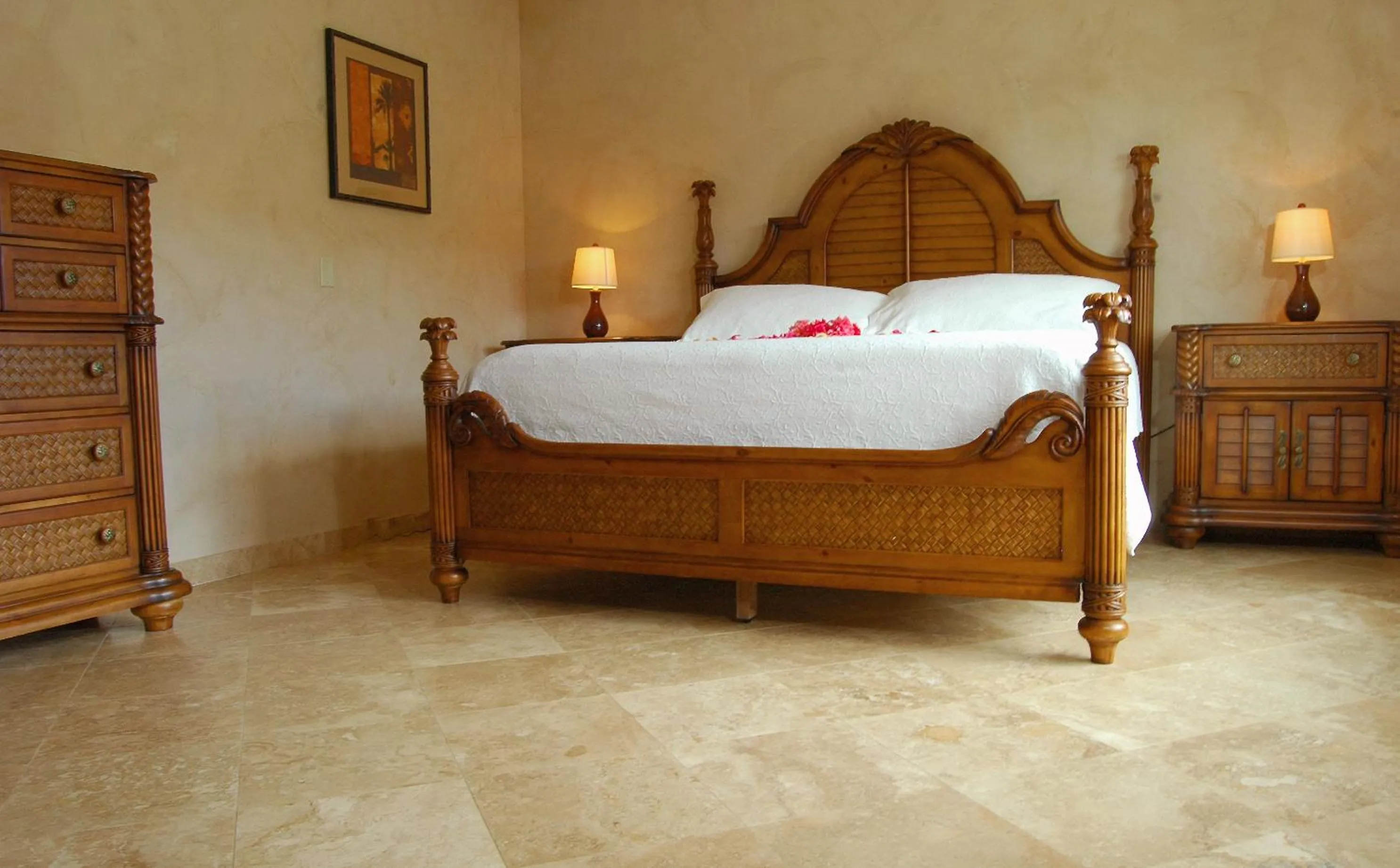 Bed in Infinity Bay Spa & Beach Resort