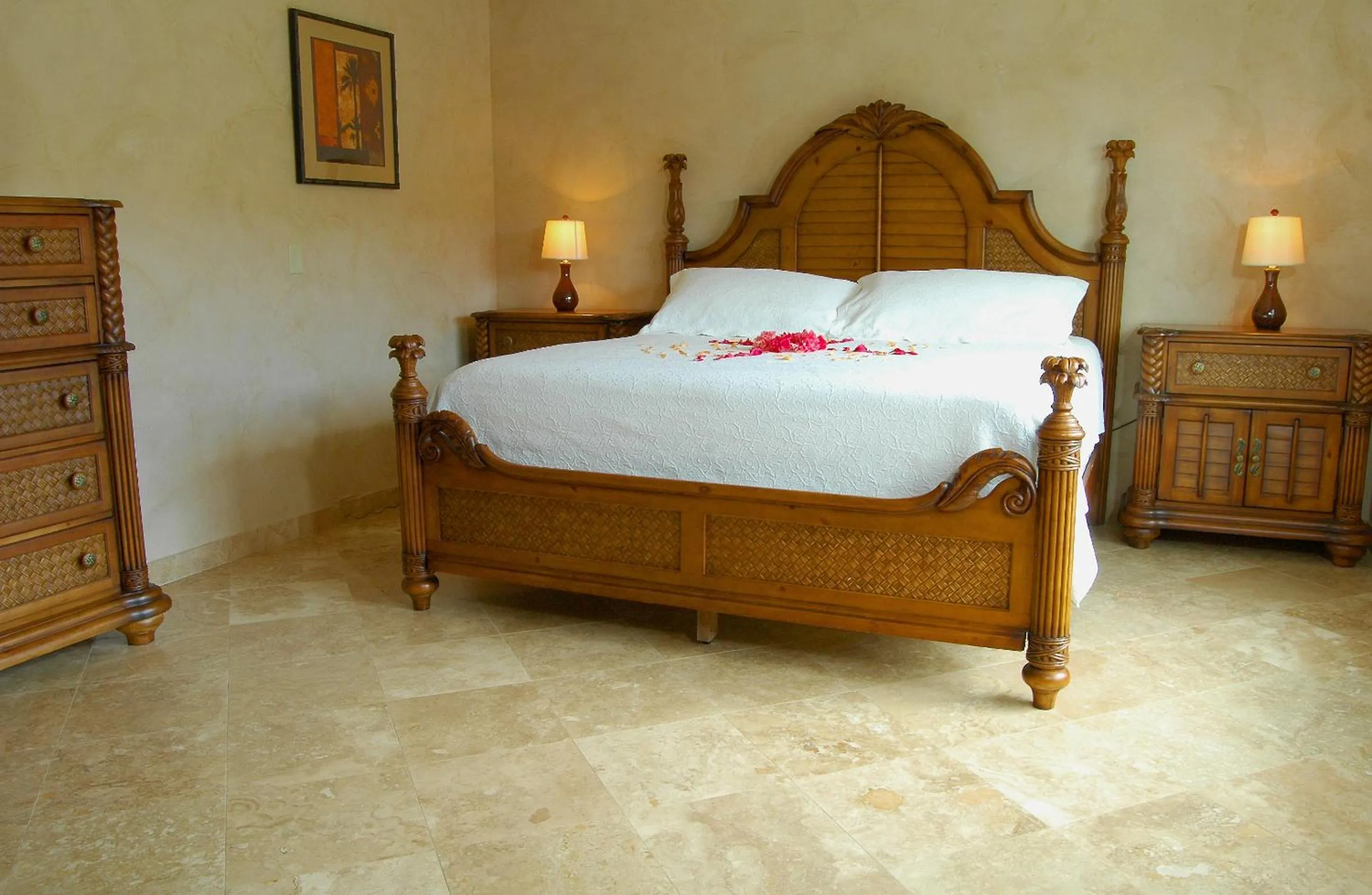 Bed in Infinity Bay Spa & Beach Resort