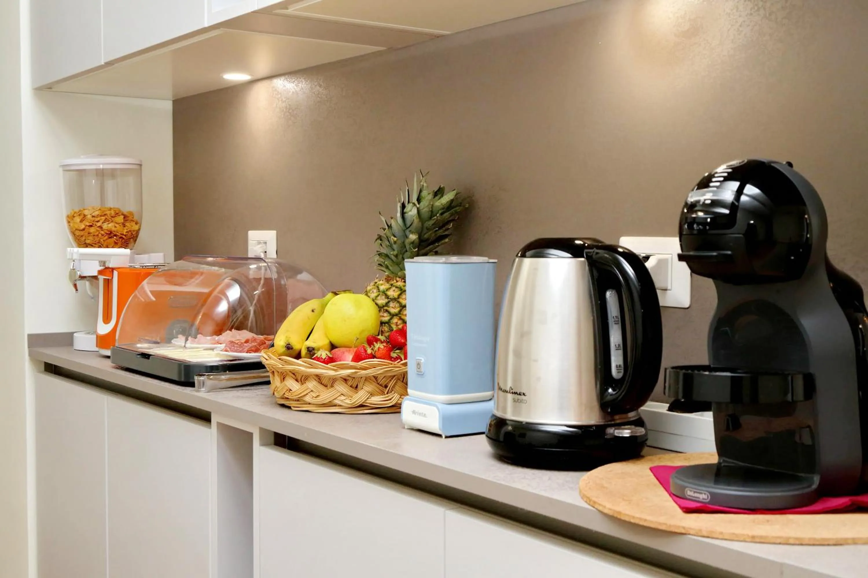 Coffee/tea facilities in Termini Terrace