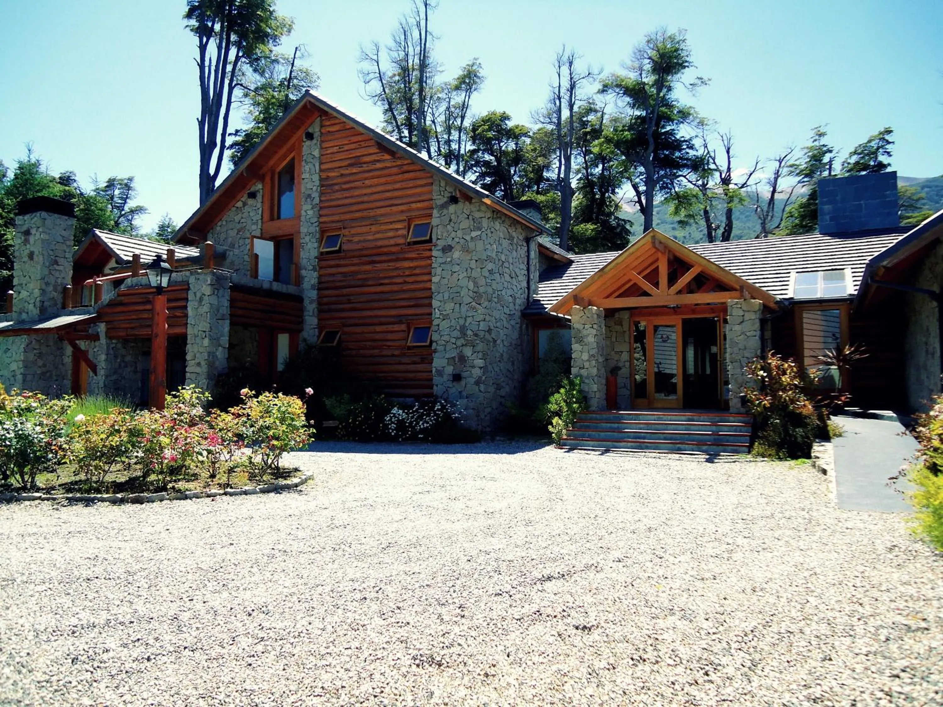 Facade/entrance in Hosteria Patagon