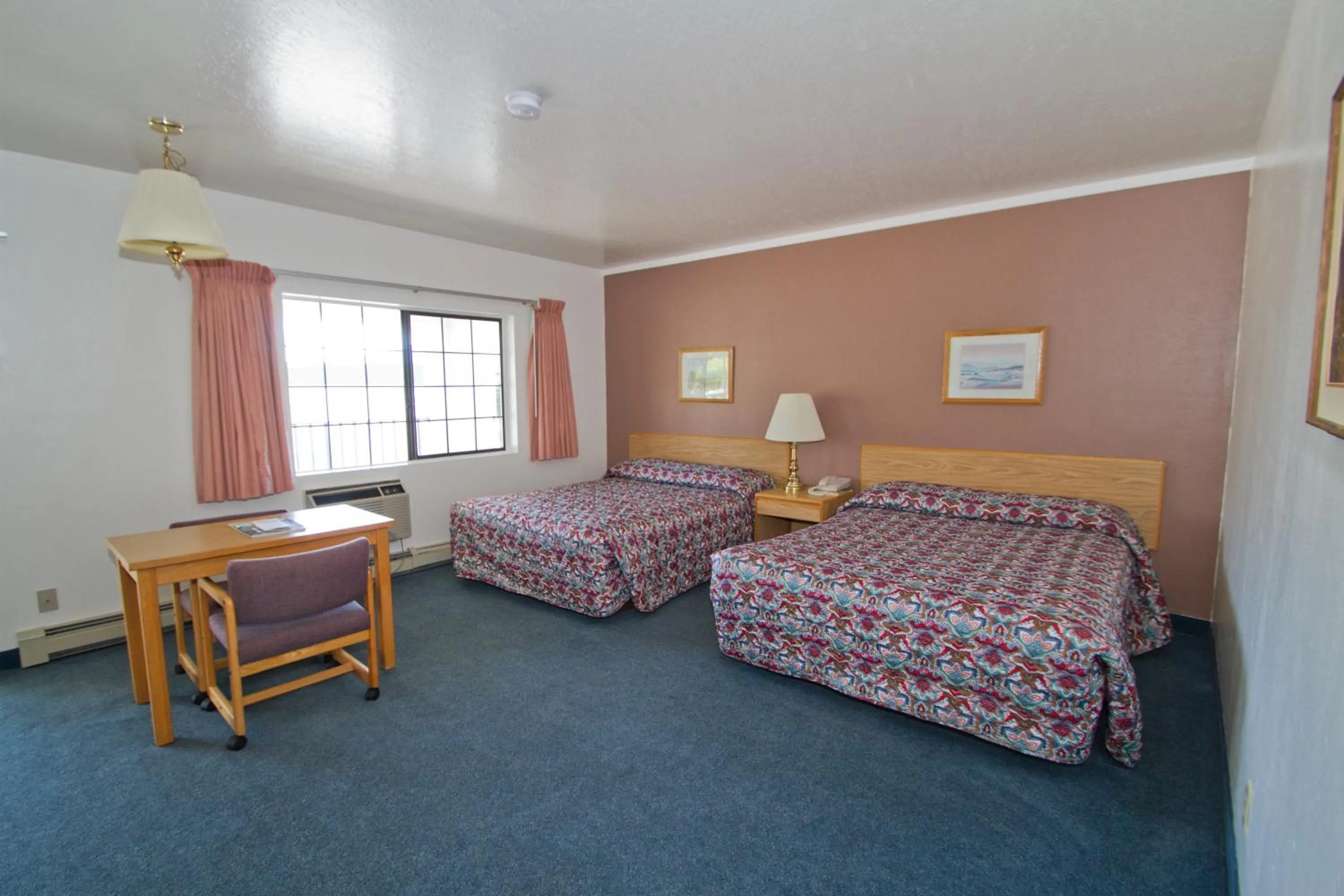 Photo of the whole room in Brooks St. Motor Inn