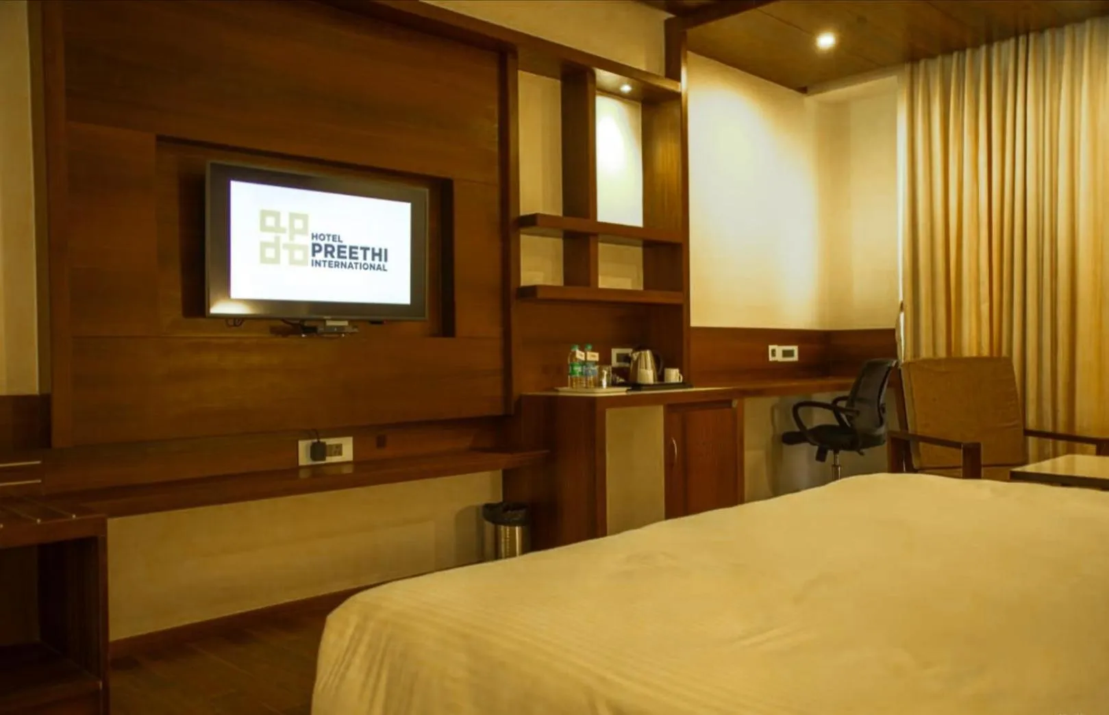 Bedroom, Bed in Hotel Preethi International