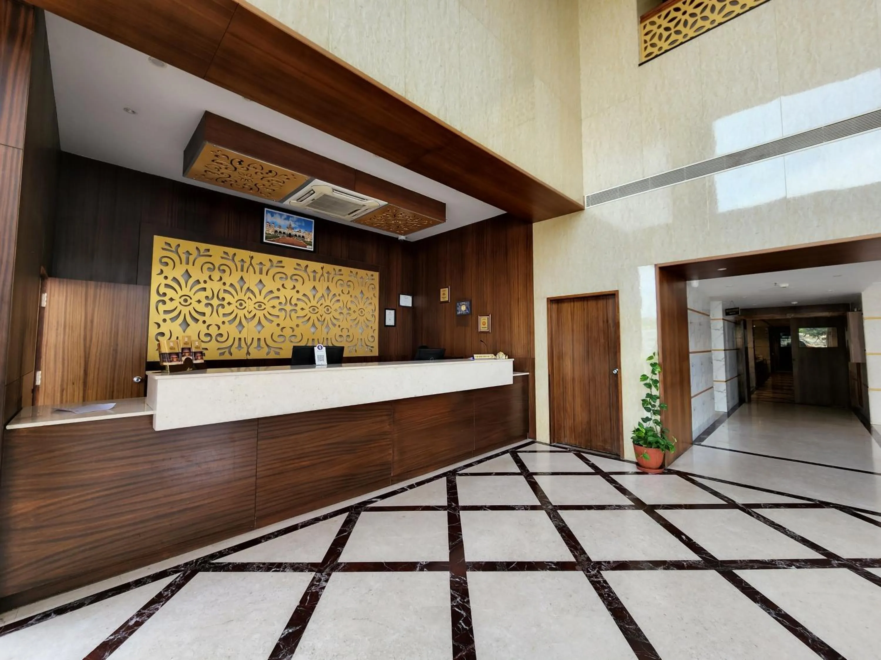 Lobby or reception in Hotel Preethi International