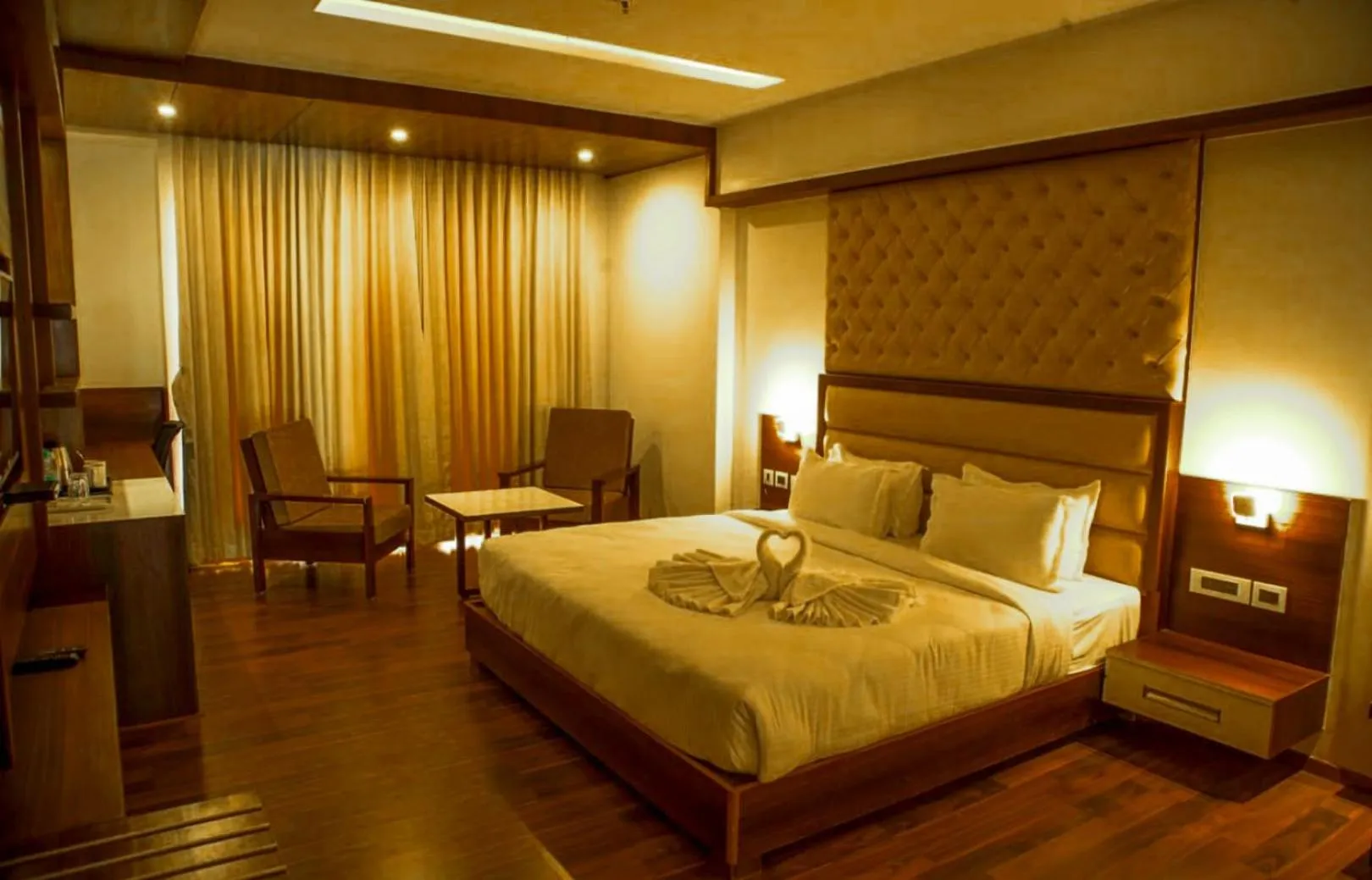 Bed in Hotel Preethi International