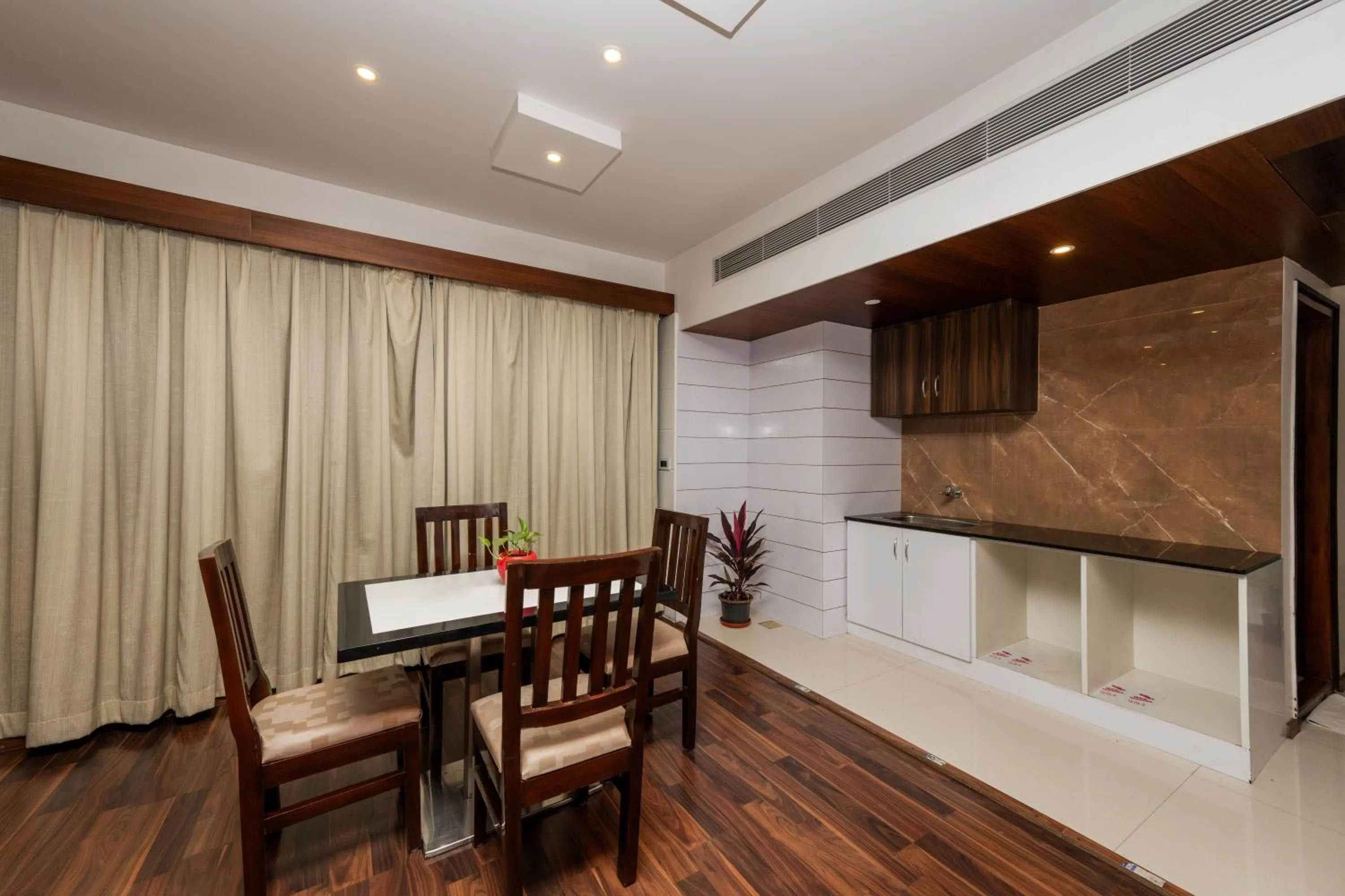 Dining area in Hotel Preethi International