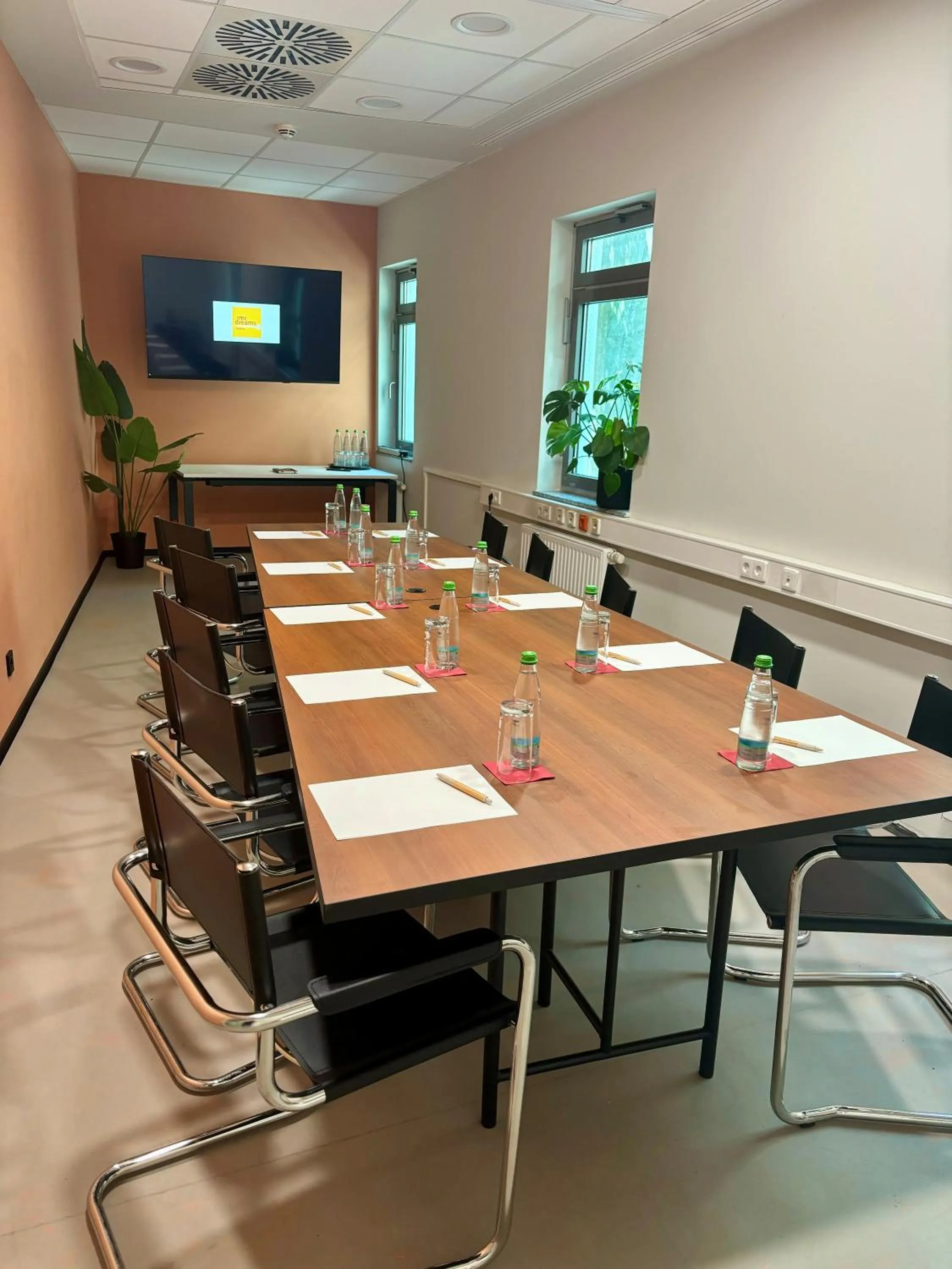 Meeting/conference room in McDreams Hotel Stuttgart-City