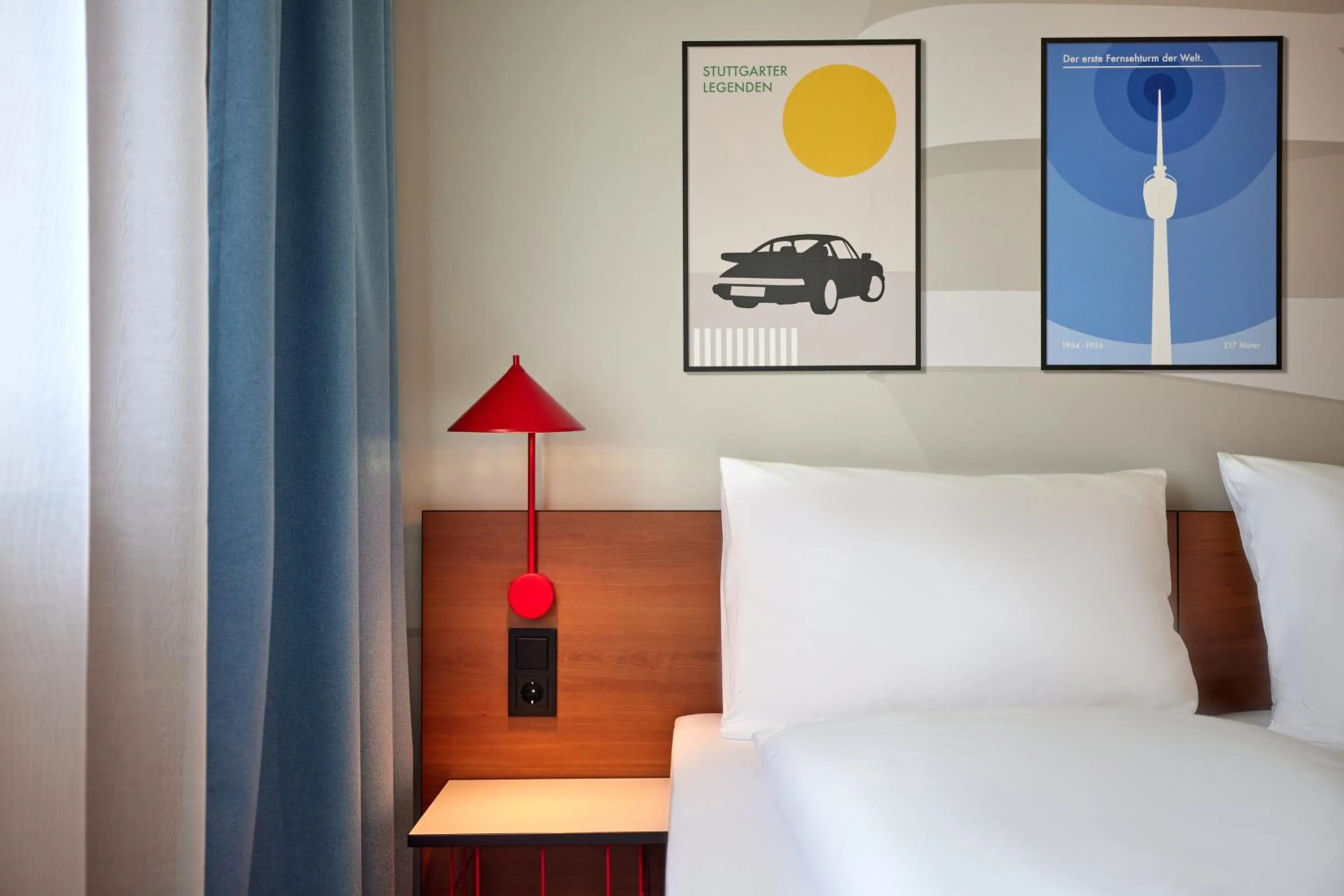 Photo of the whole room, Bed in McDreams Hotel Stuttgart-City